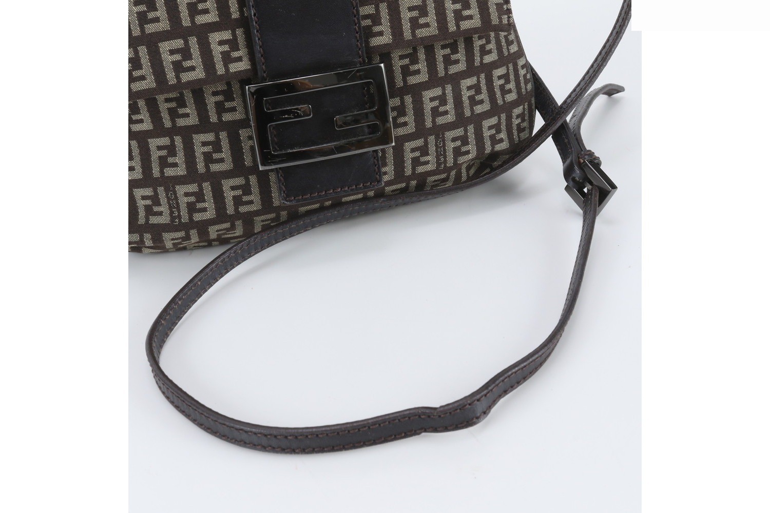FF Zucchino 8BT075 Leather Shoulder Bag (Crossbody) — view 2