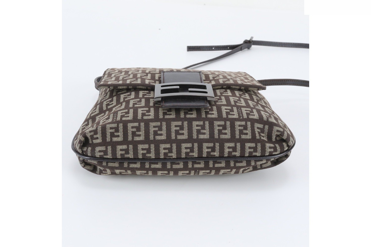 FF Zucchino 8BT075 Leather Shoulder Bag (Crossbody) — view 5