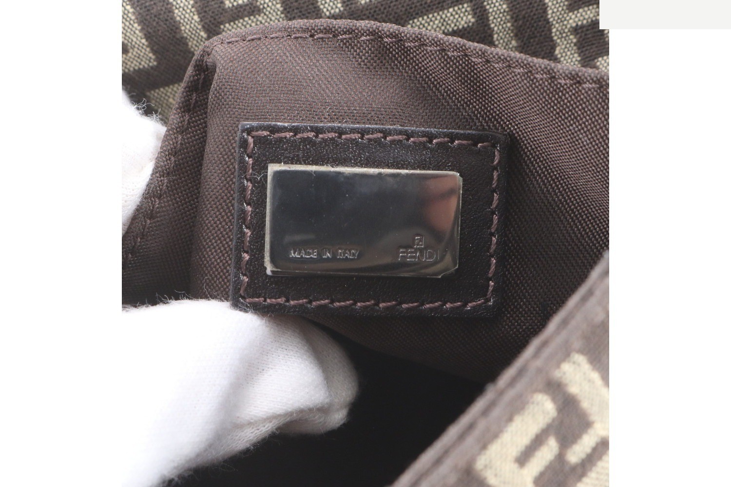 FF Zucchino 8BT075 Leather Shoulder Bag (Crossbody) — view 8