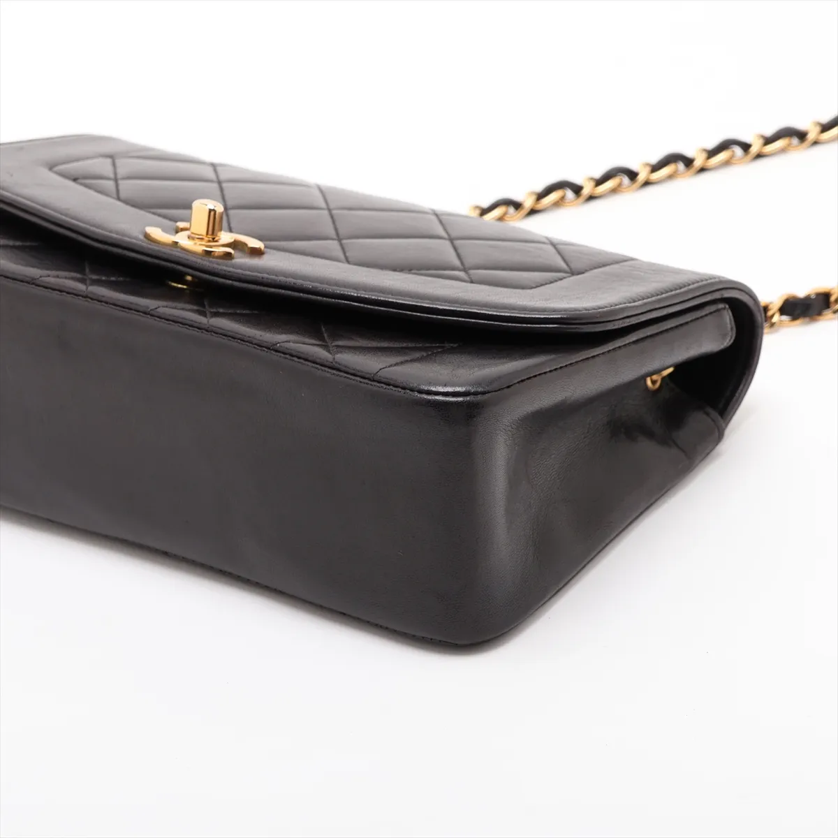 Matelassé Lambskin Single Flap Single Chain Bag, Diana Flap, Black with Gold Hardware, 3048562, Series 3 — view 3