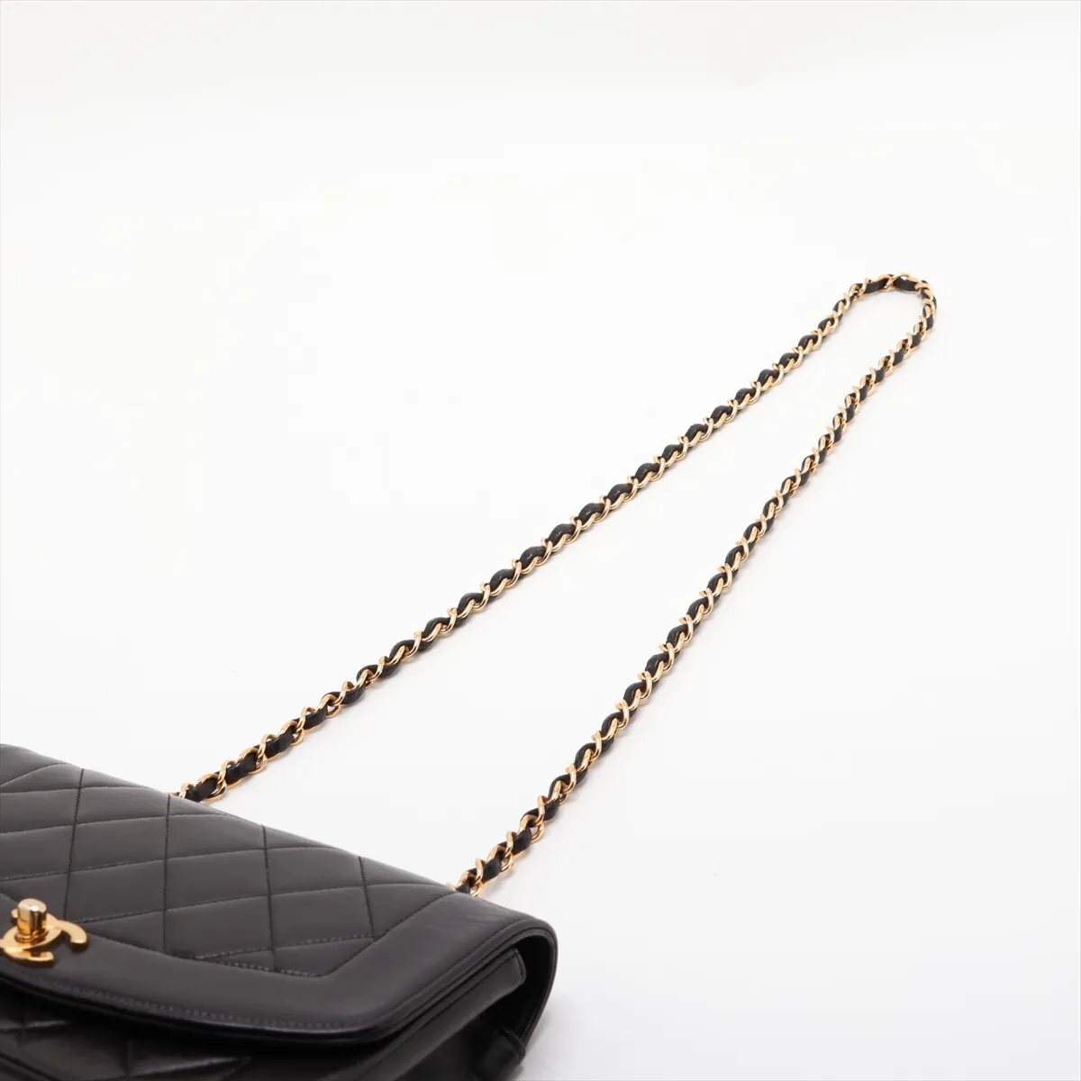 Matelassé Lambskin Single Flap Single Chain Bag, Diana Flap, Black with Gold Hardware, 3048562, Series 3 — view 5