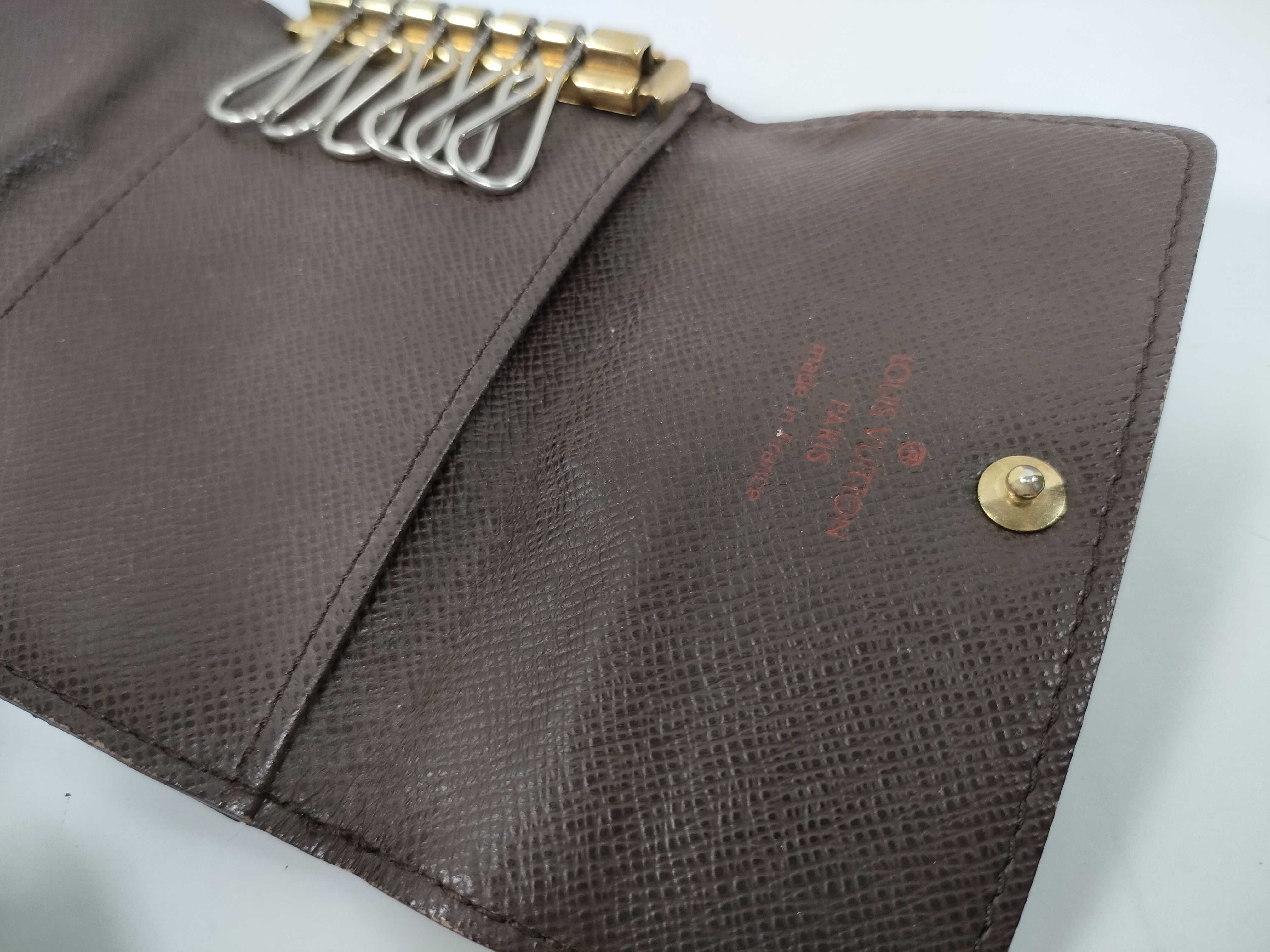 Damier Vuitton Key Case — view 11