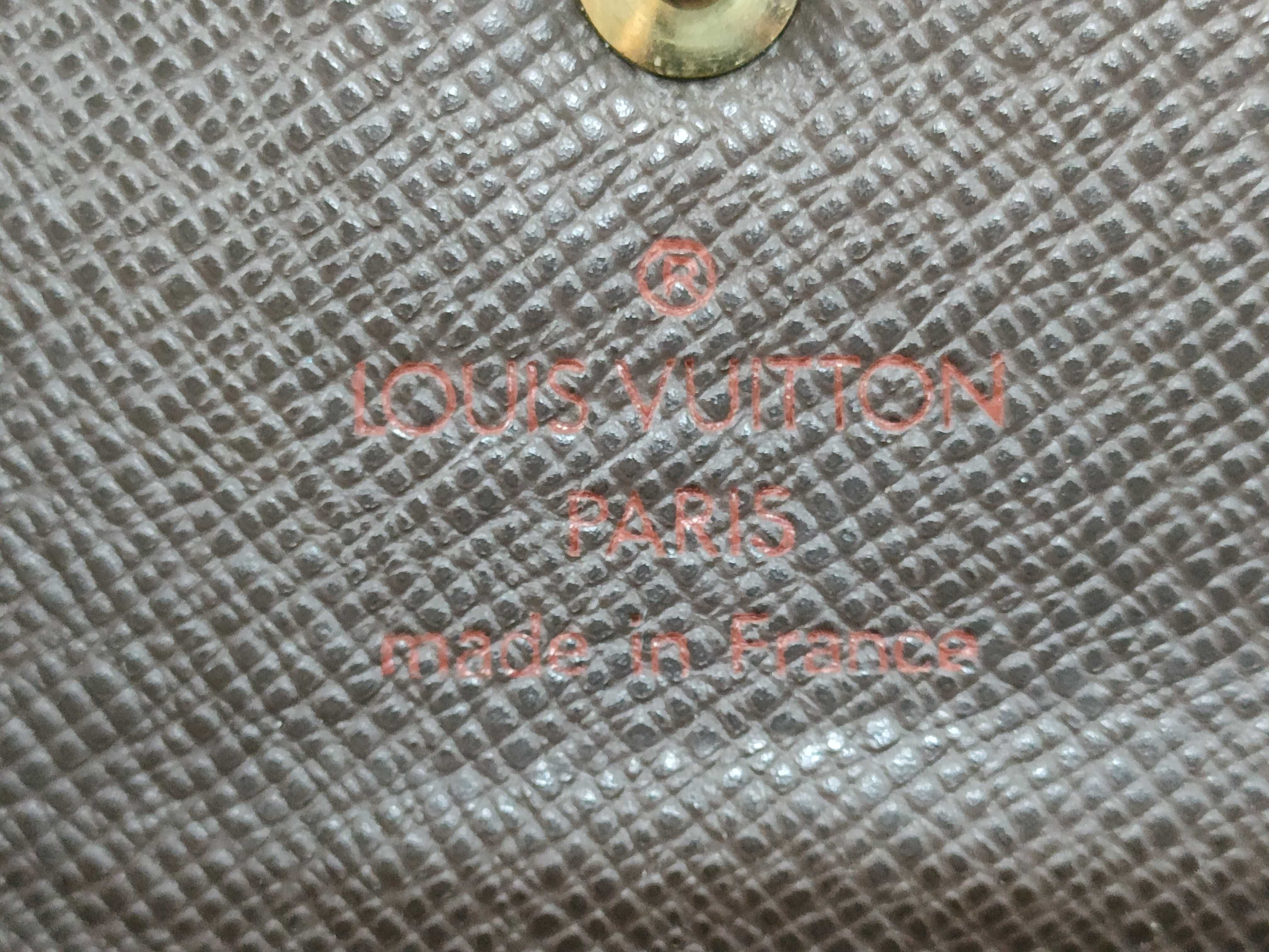Damier Vuitton Key Case — view 9