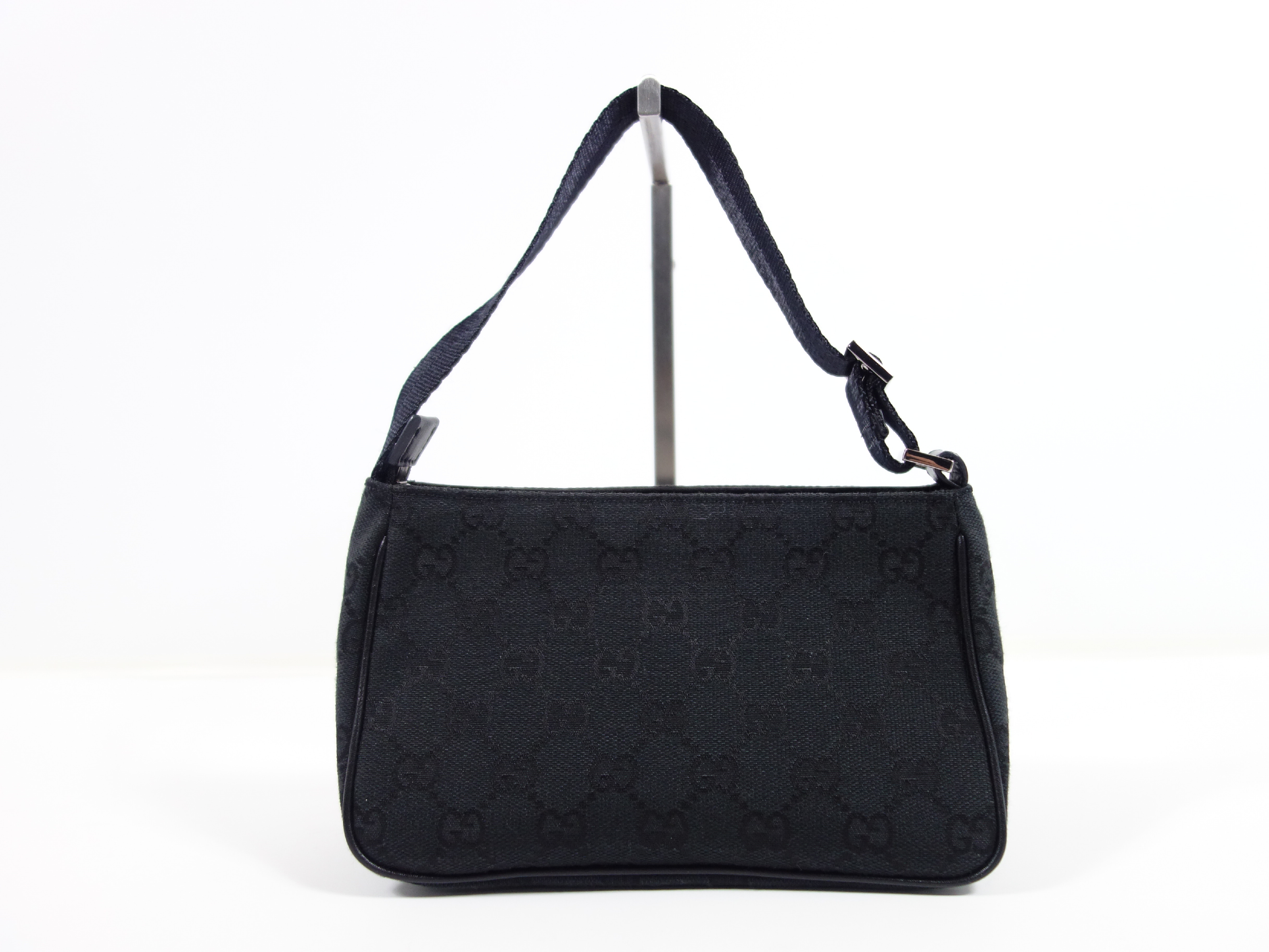 GG Canvas Shoulder Bag — view 3