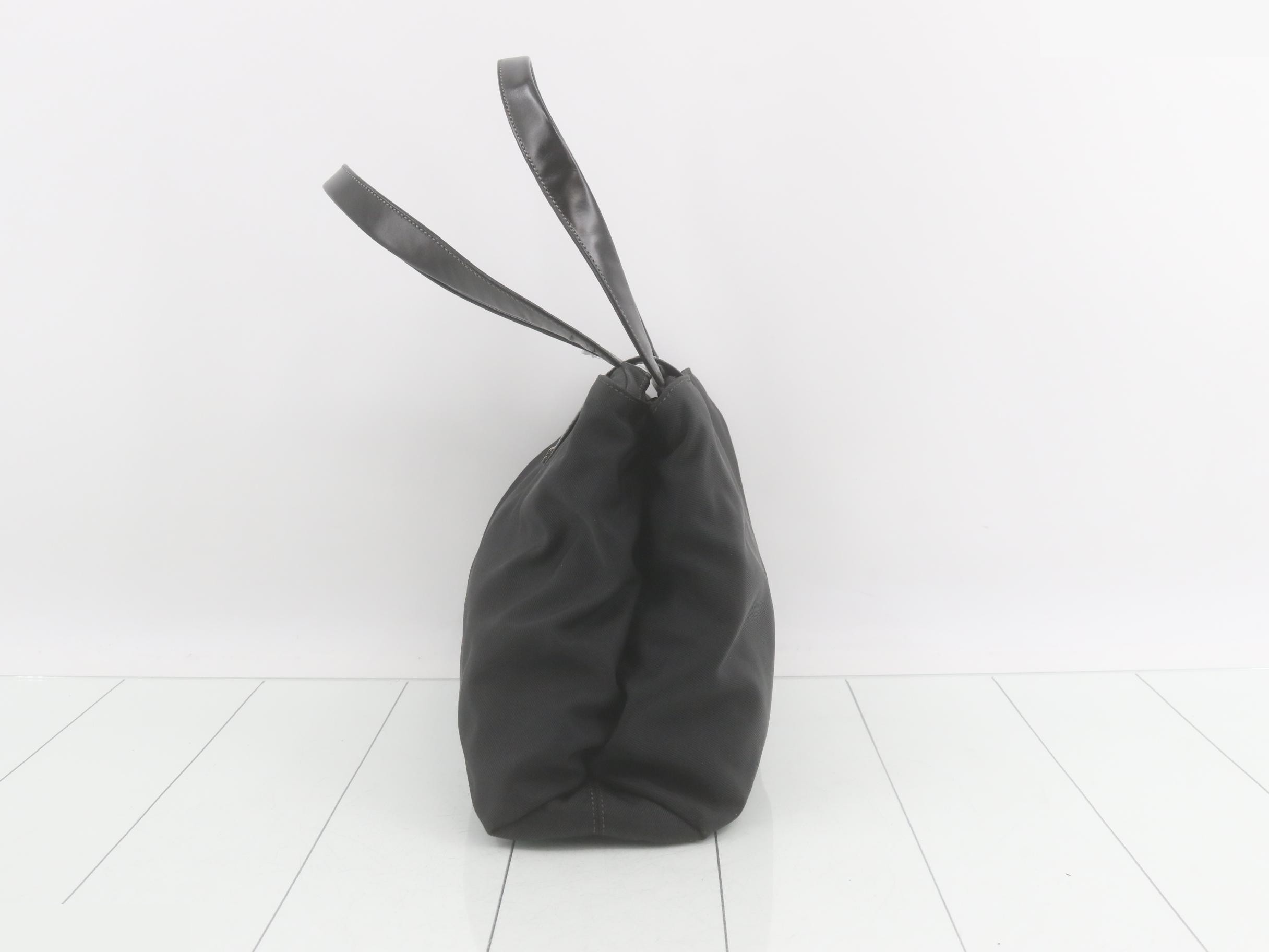 handbag — view 3
