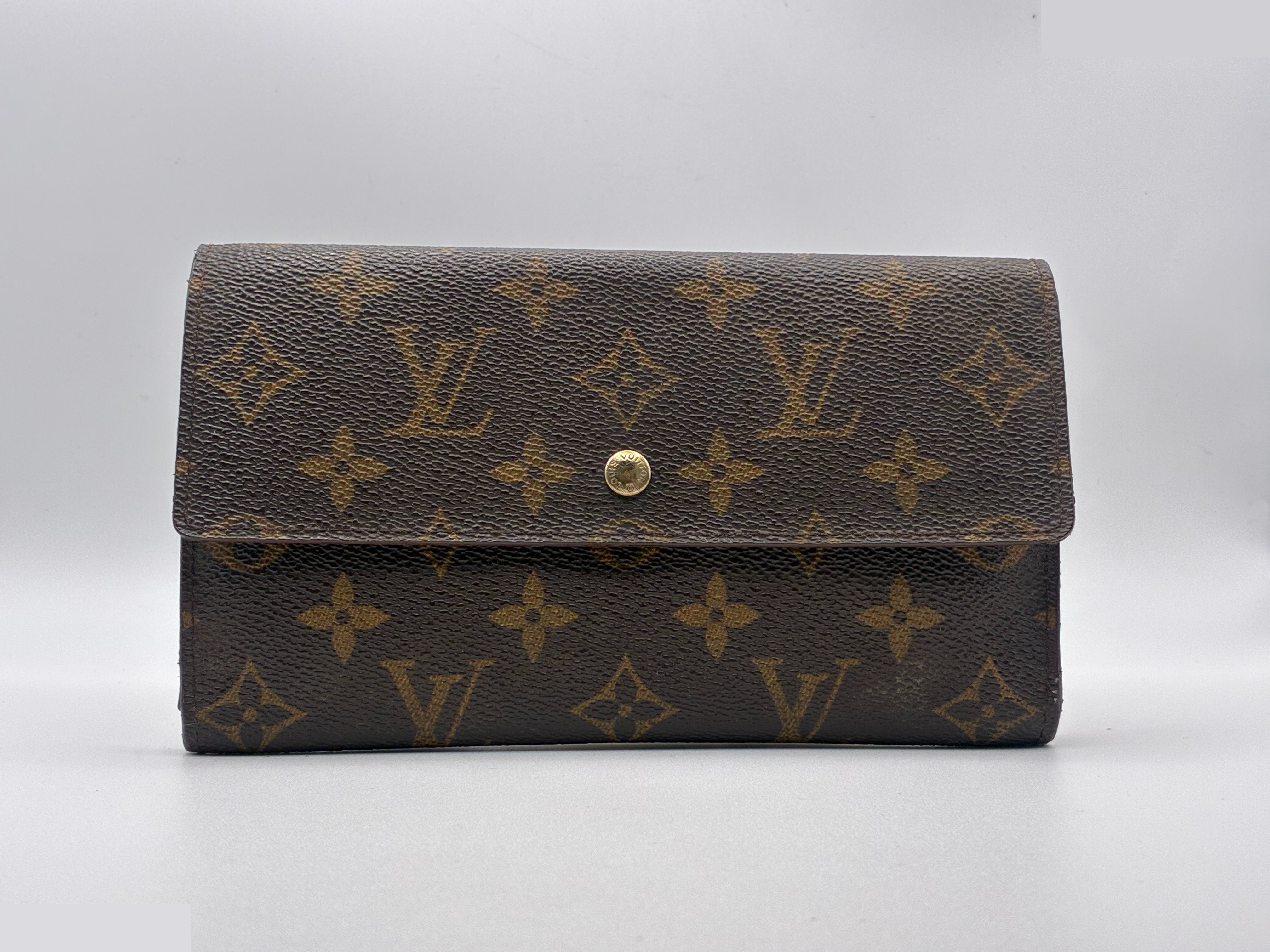 International Monogram