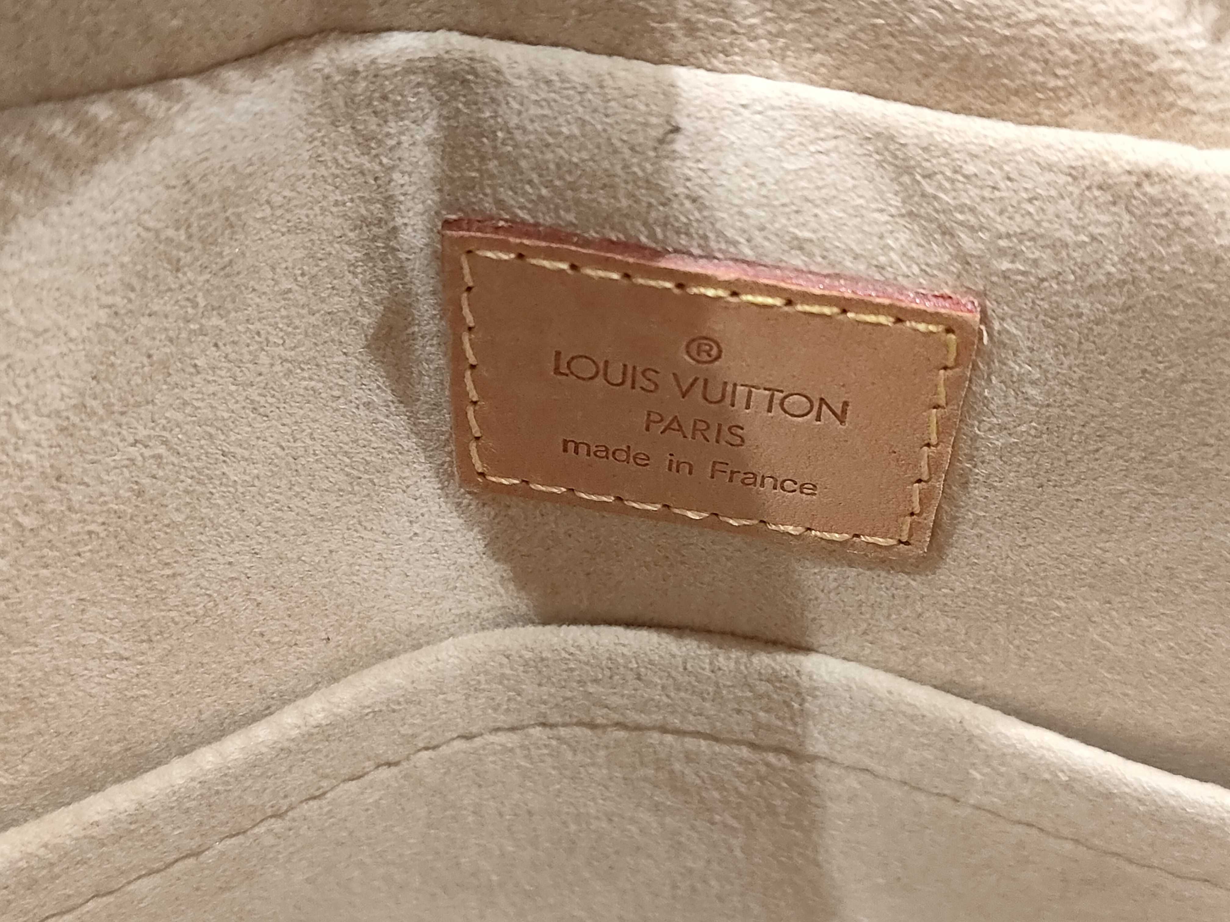 Monogram M40026 Manhattan PM Handbag — view 11