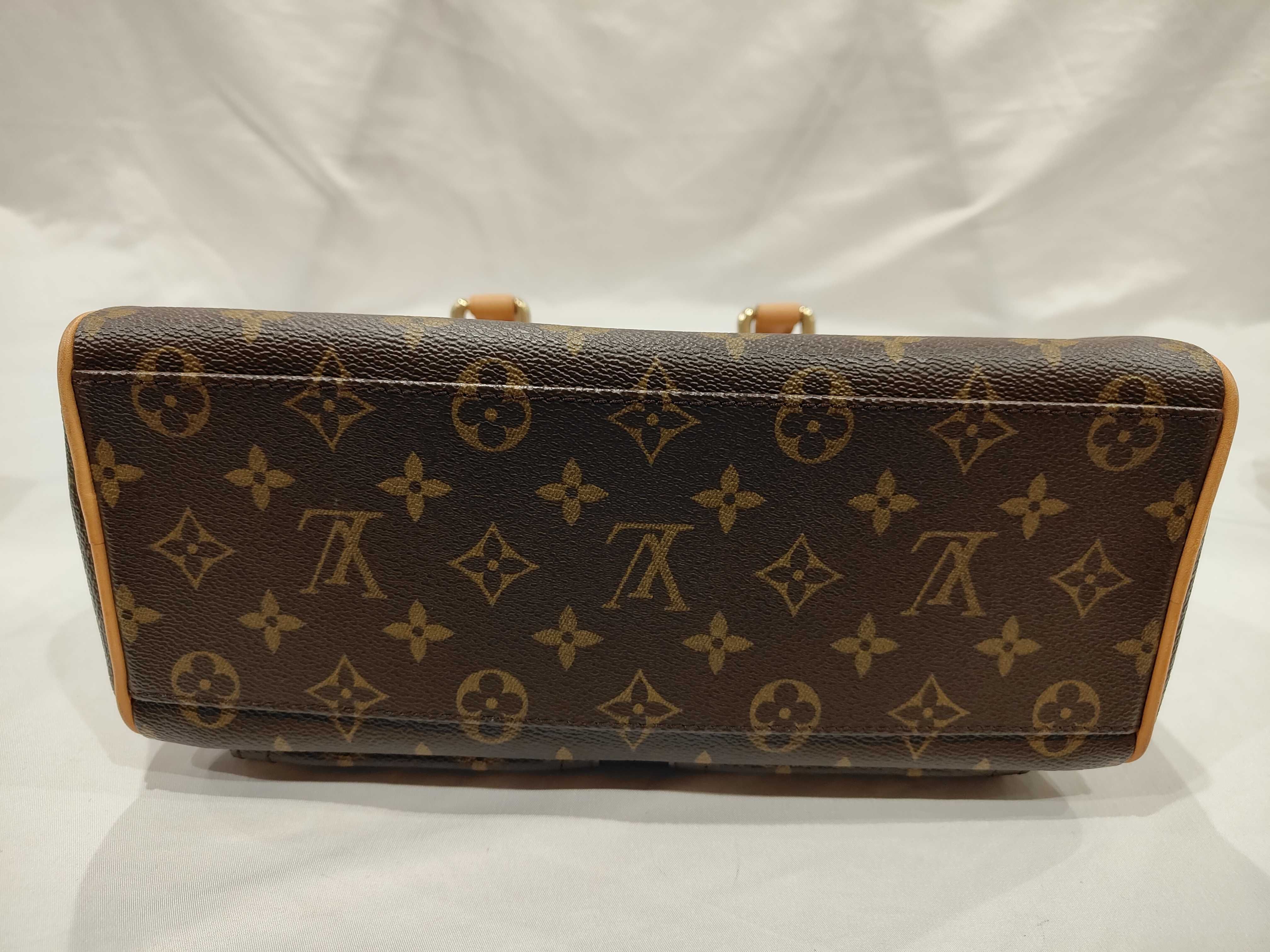 Monogram M40026 Manhattan PM Handbag — view 3