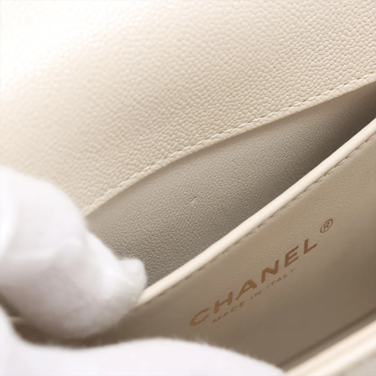 Boy Chanel Caviar Skin Chain Shoulder Bag White Gold Hardware K754AE5K Random Plate — view 11