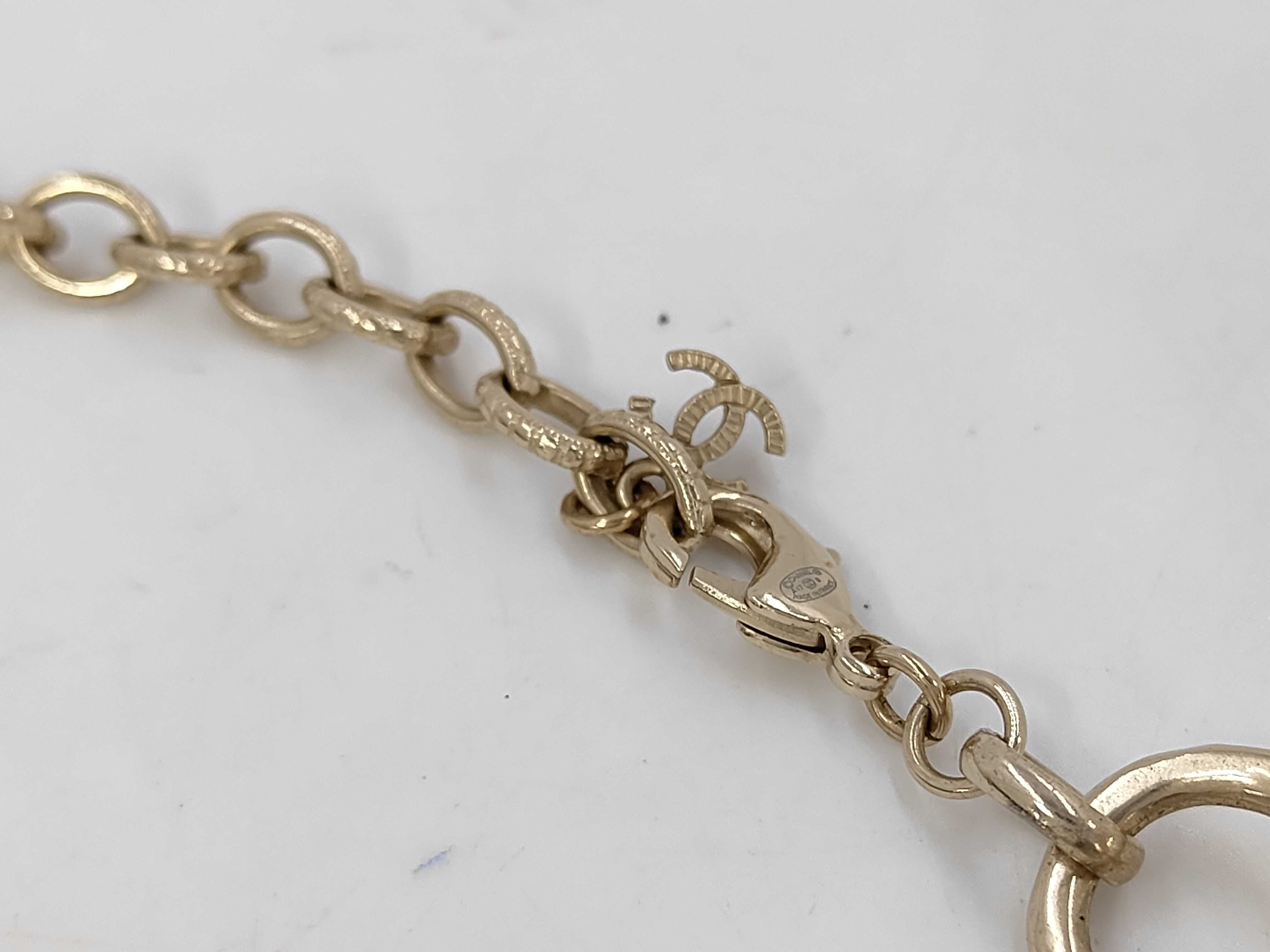 Coco Mark A17B Box Necklace — view 4