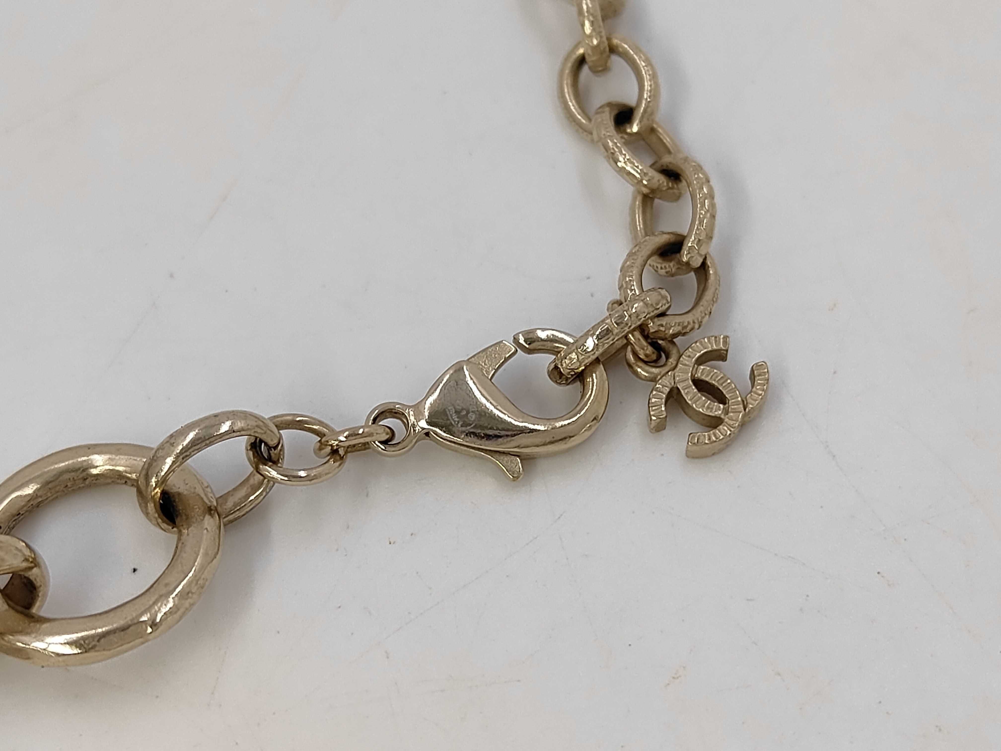 Coco Mark A17B Box Necklace — view 5