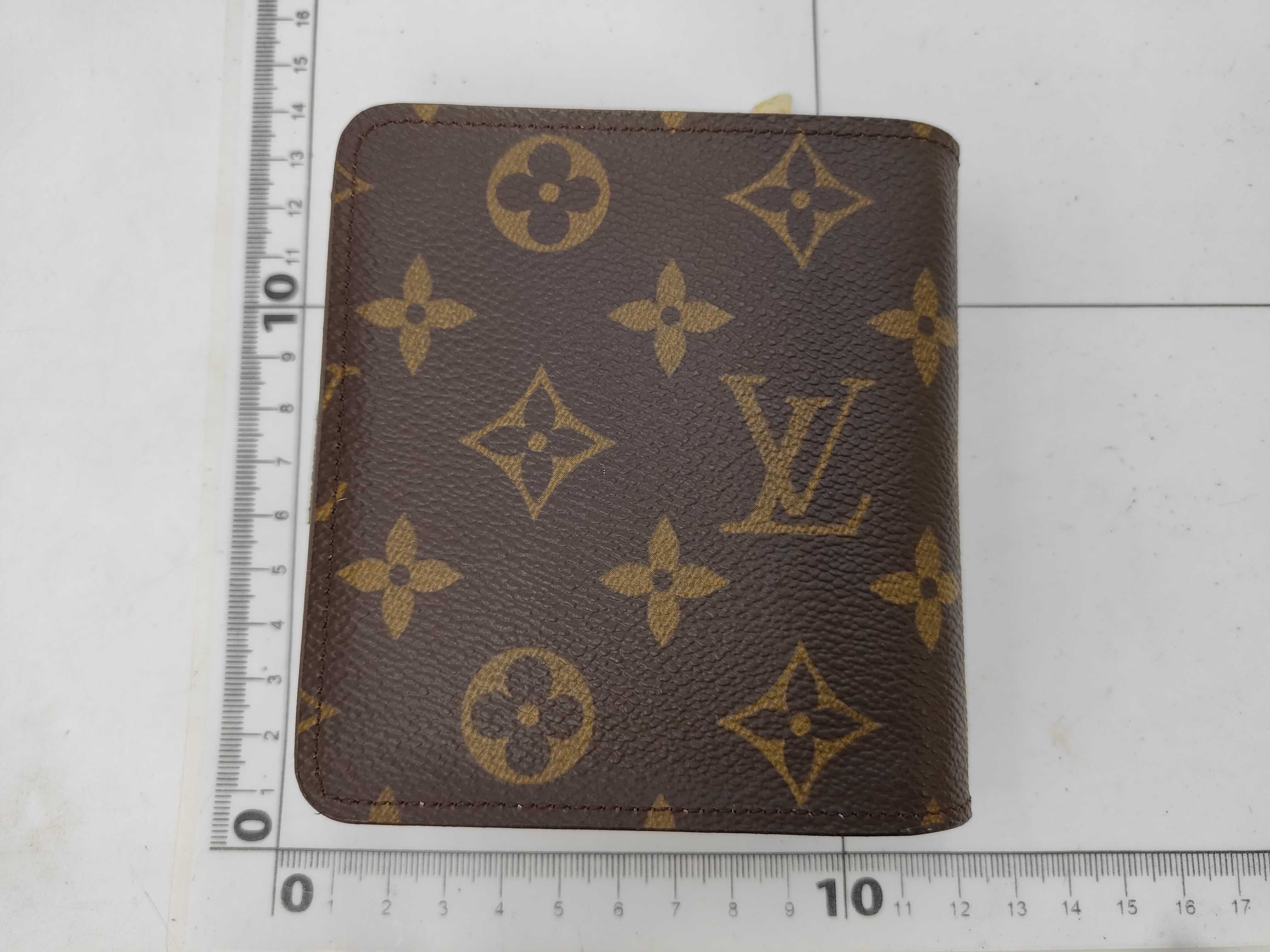 Monogram Louis Vuitton Monogram Compact Zip M61667/M1011 Box Wallet — view 2
