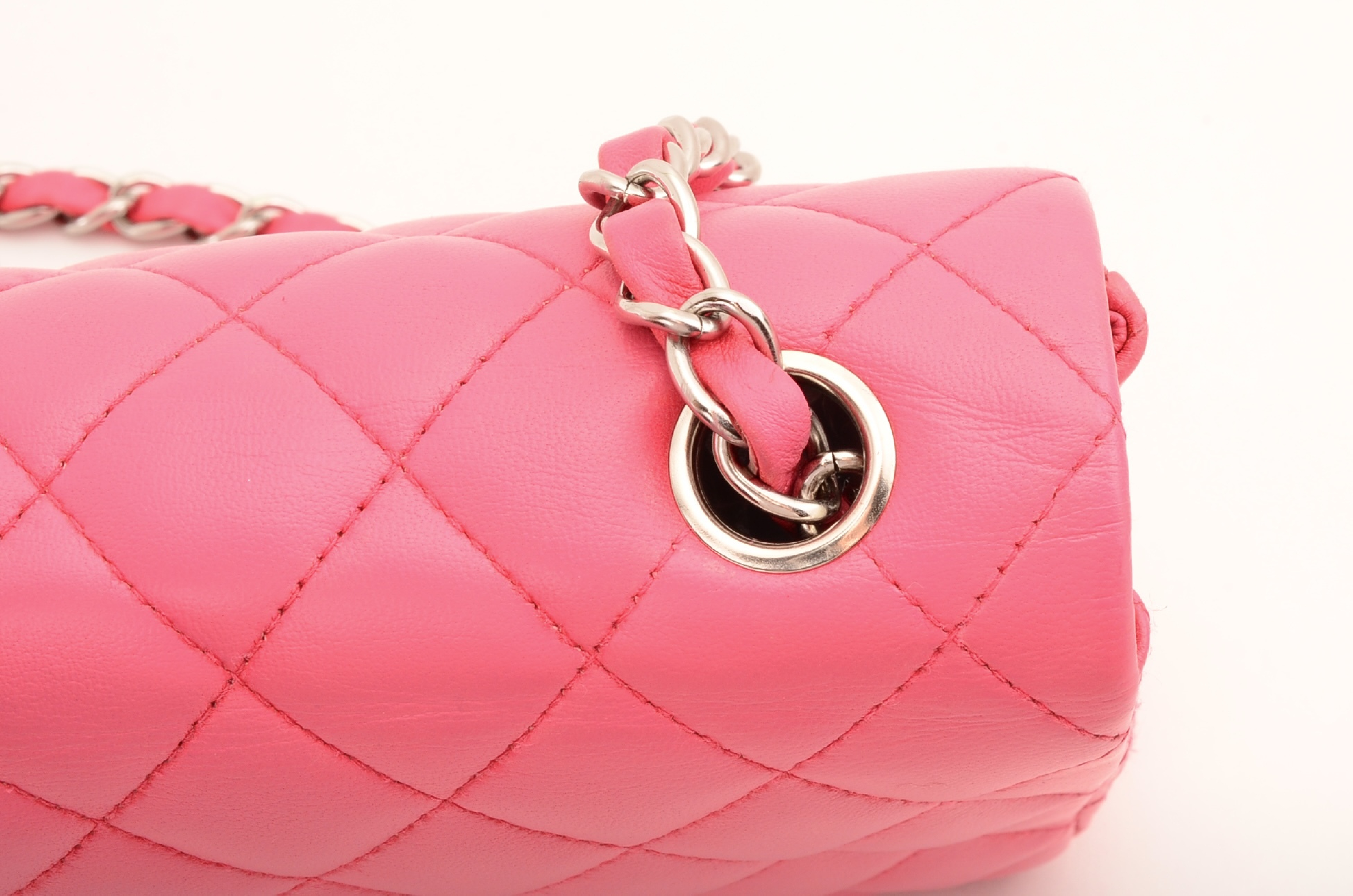 Matelassé Chain Shoulder Bag [Seal 10s] Shoulder Bag — view 11