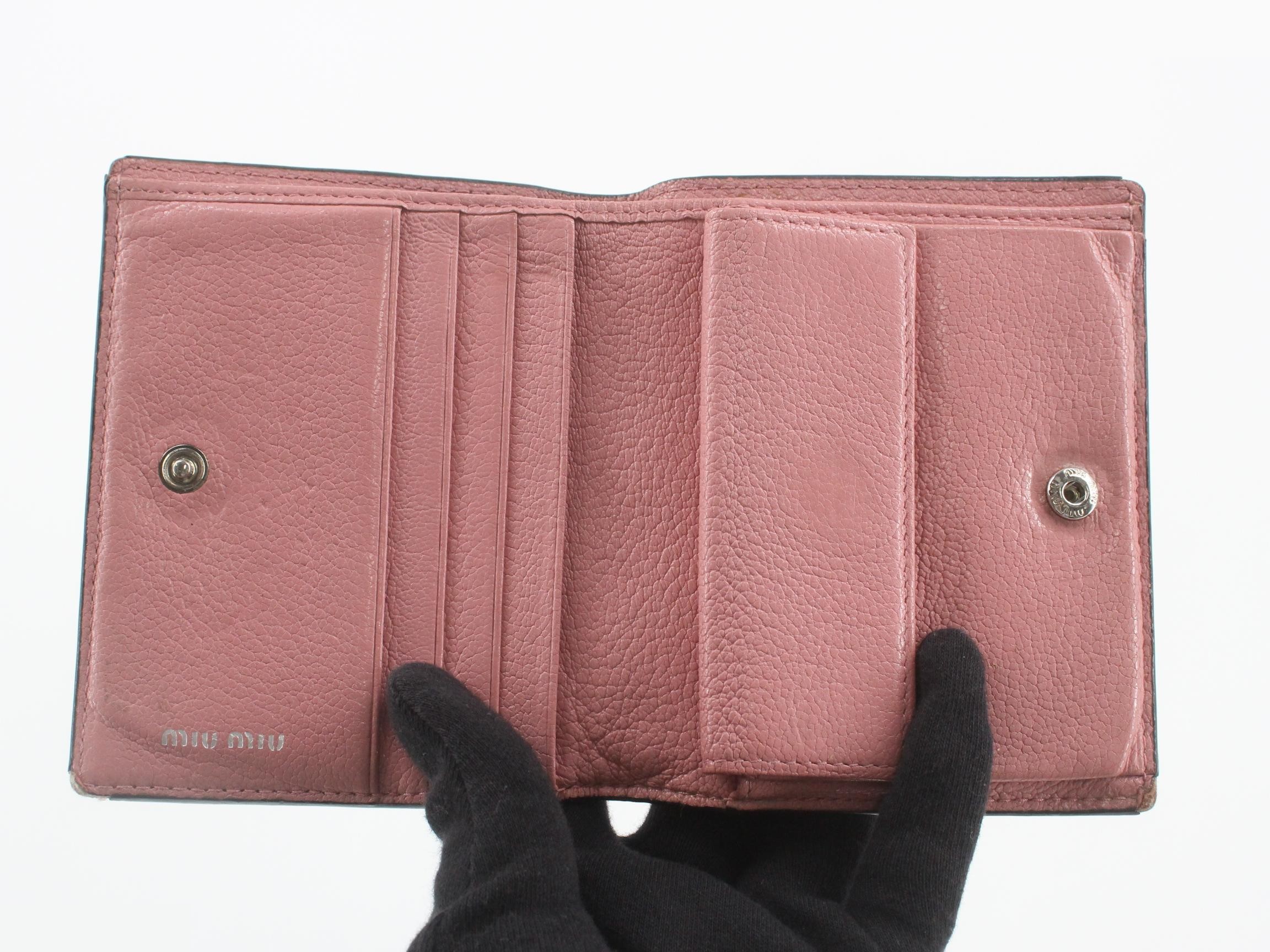 Other lines: Bags and Wallets — view 4