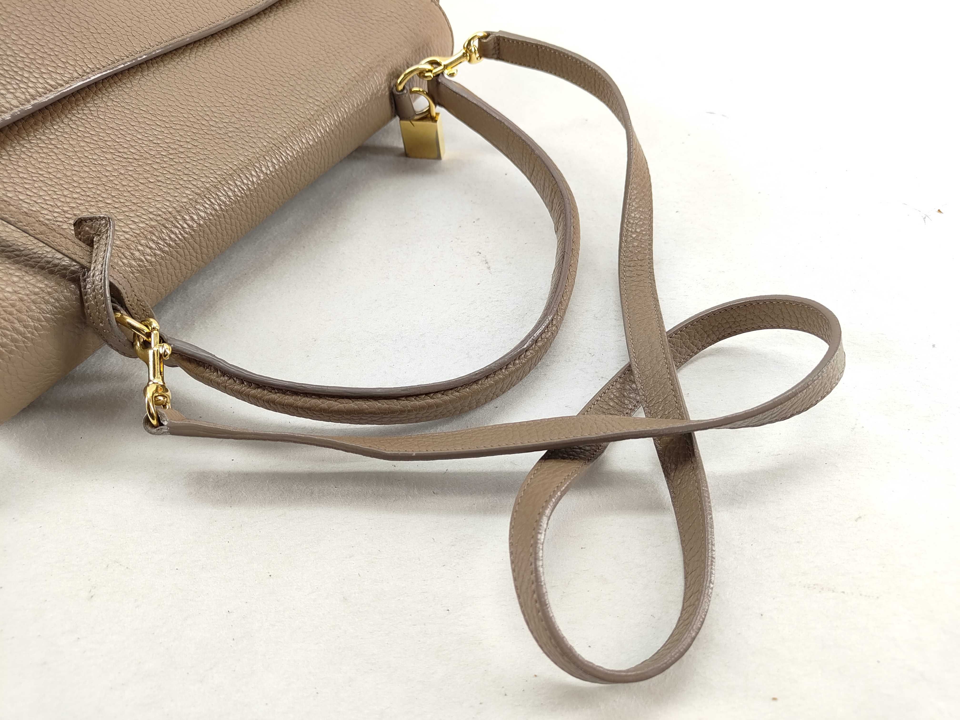 handbag — view 3