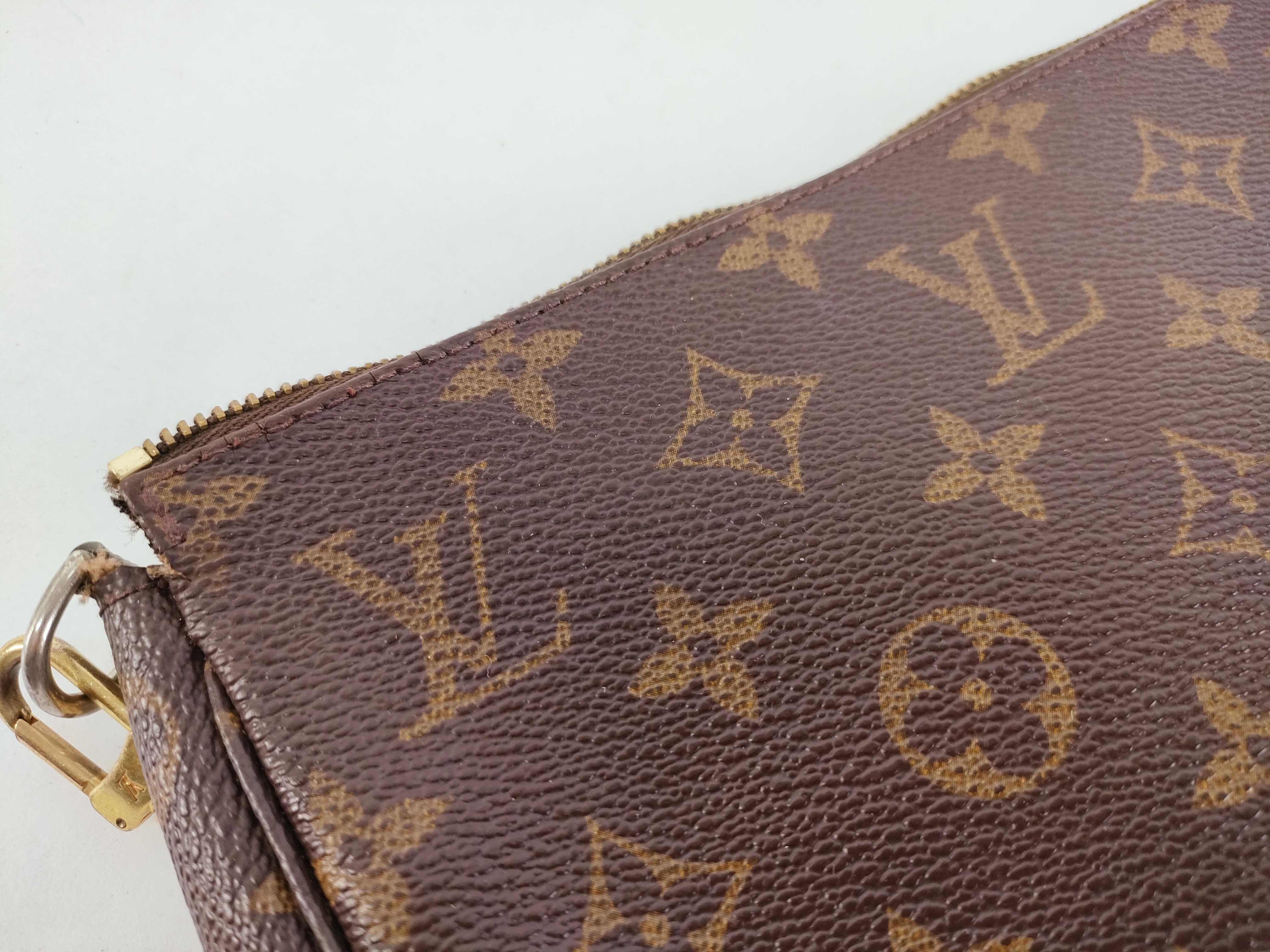 Monogram Pochette Accessoires Monogram M51980 Pouch — view 12