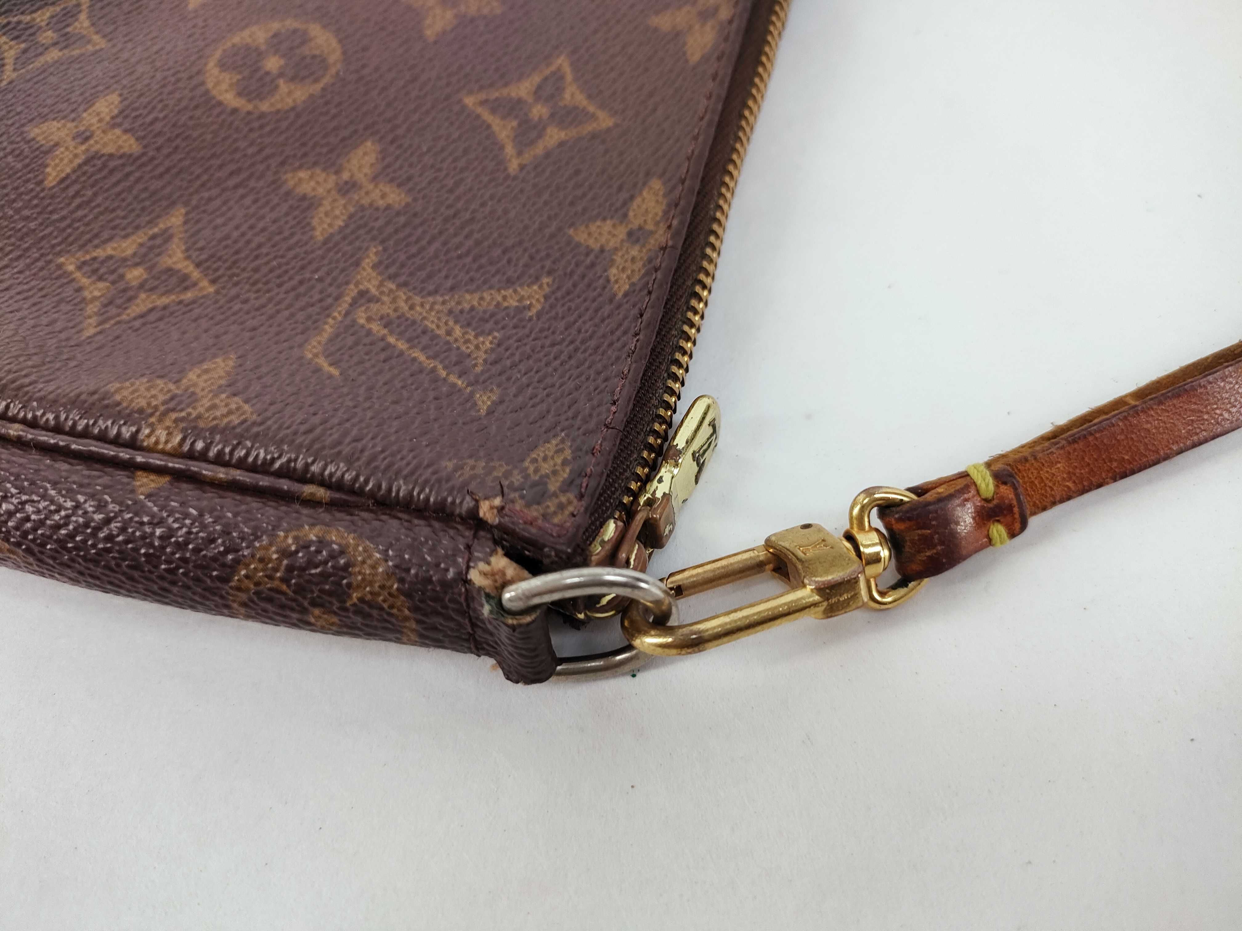 Monogram Pochette Accessoires Monogram M51980 Pouch — view 5