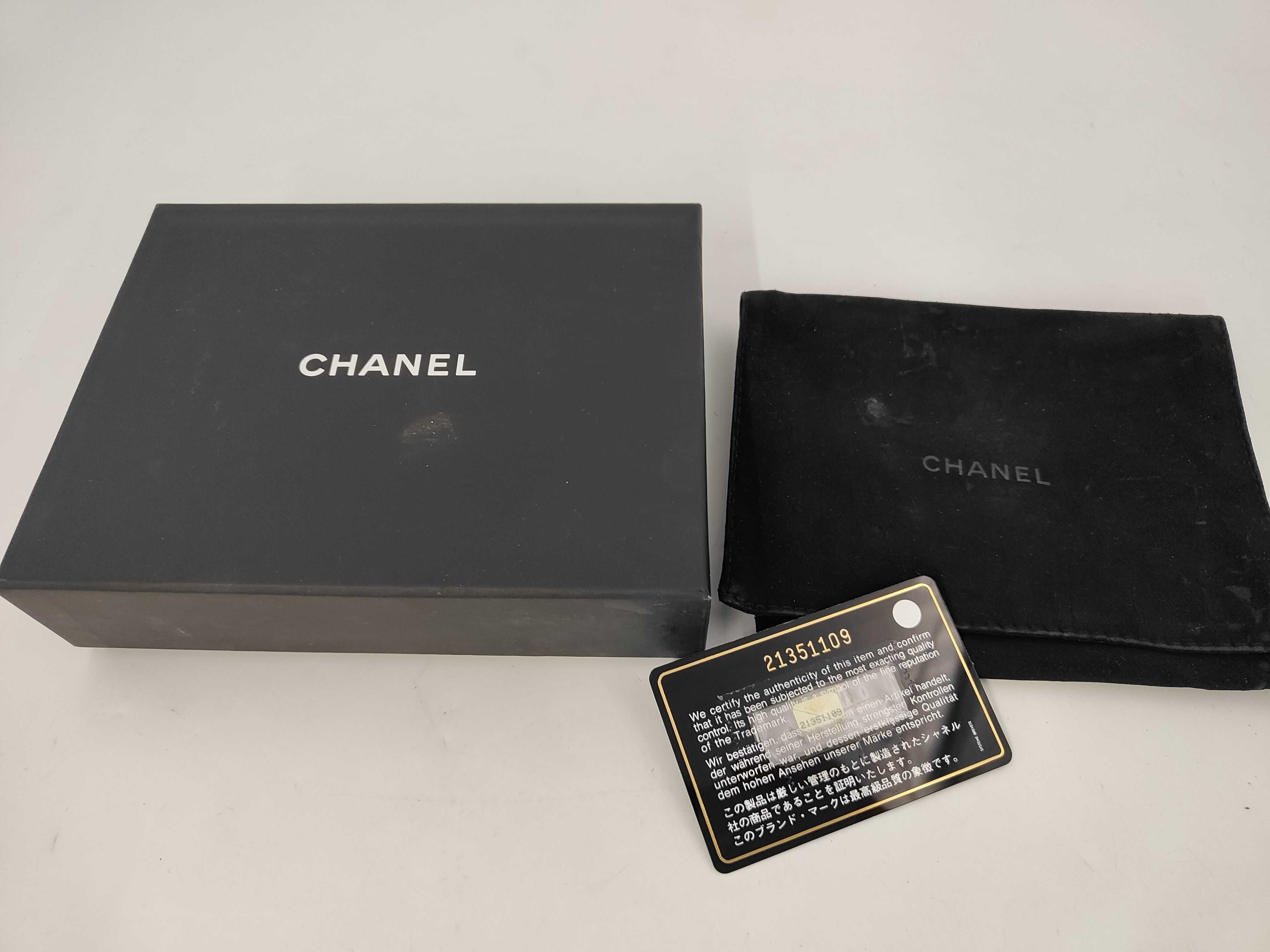 Matelassé Wallet, Black — view 10