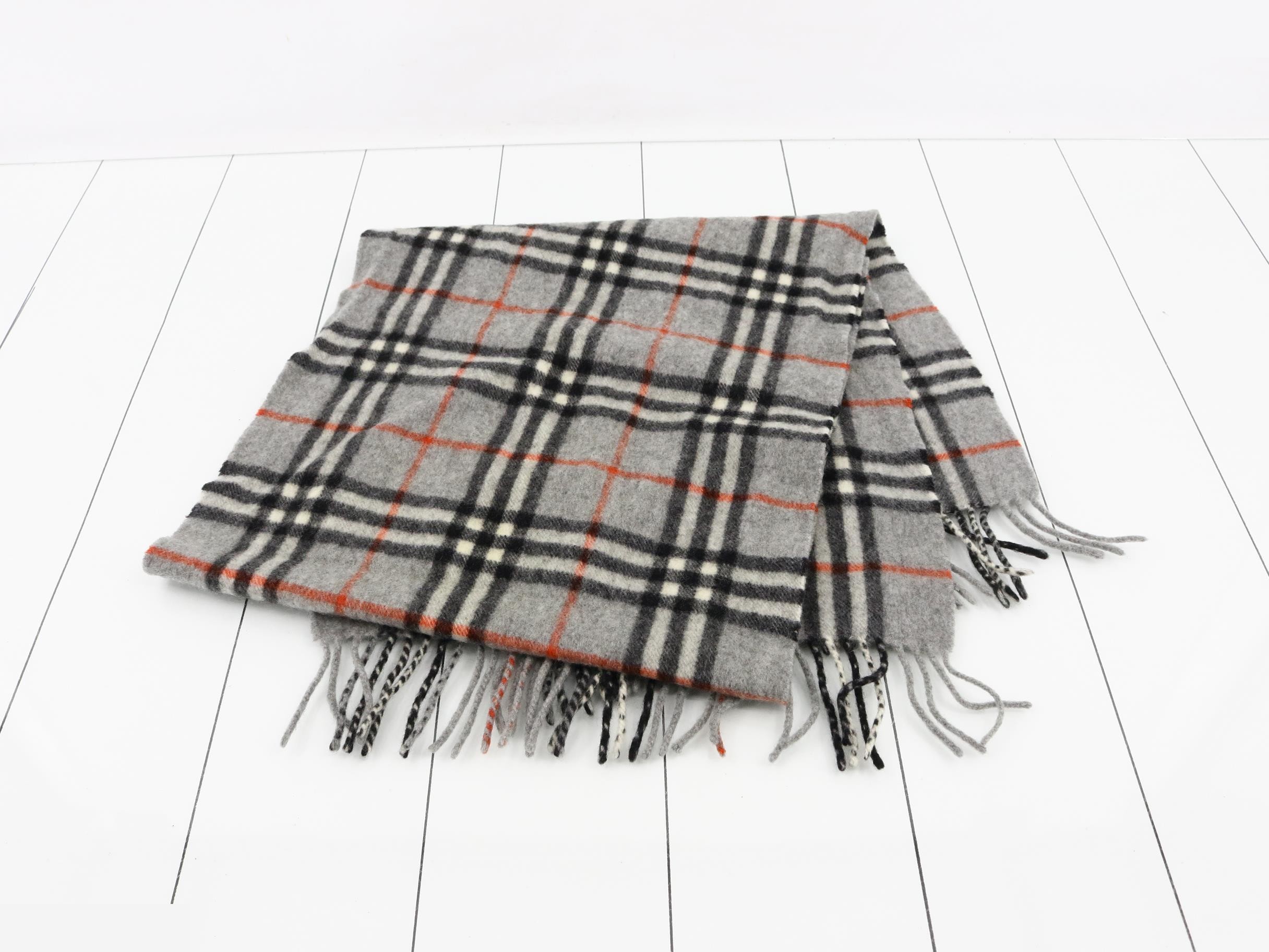 scarf — view 3