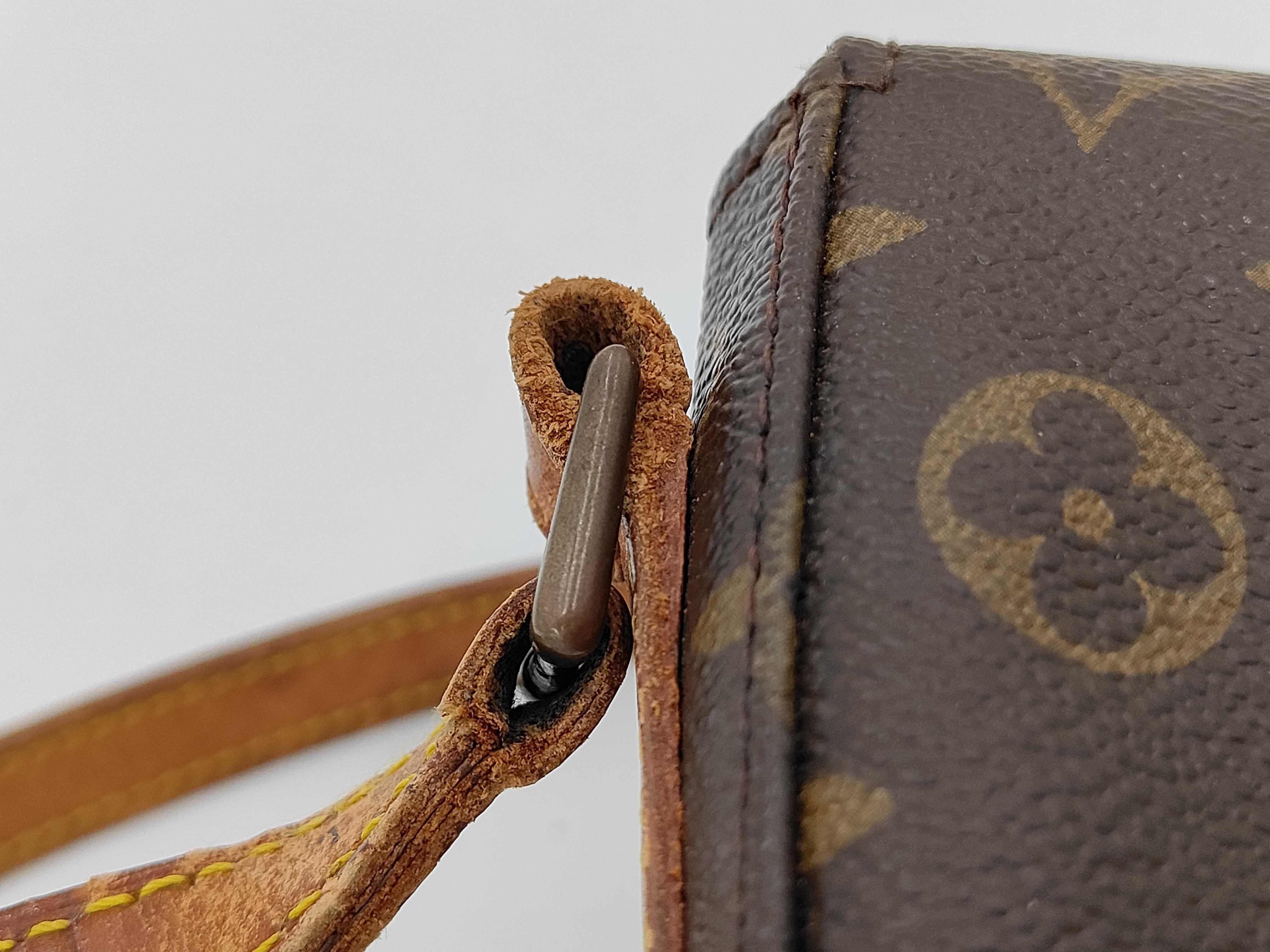 Monogram Brand Bag Chantilly 881 Shoulder Bag — view 3
