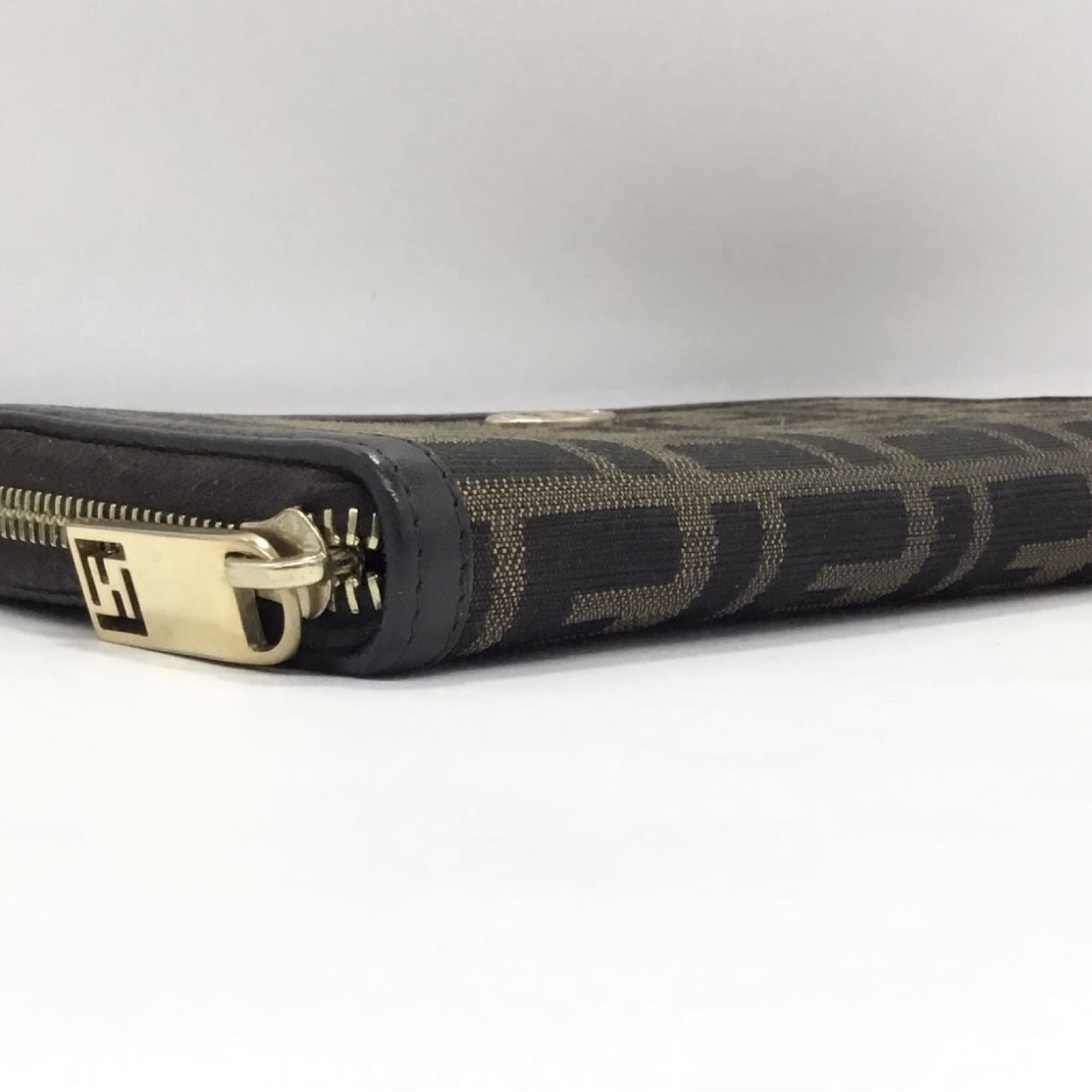 Zucca Round Zip Long Wallet — view 5
