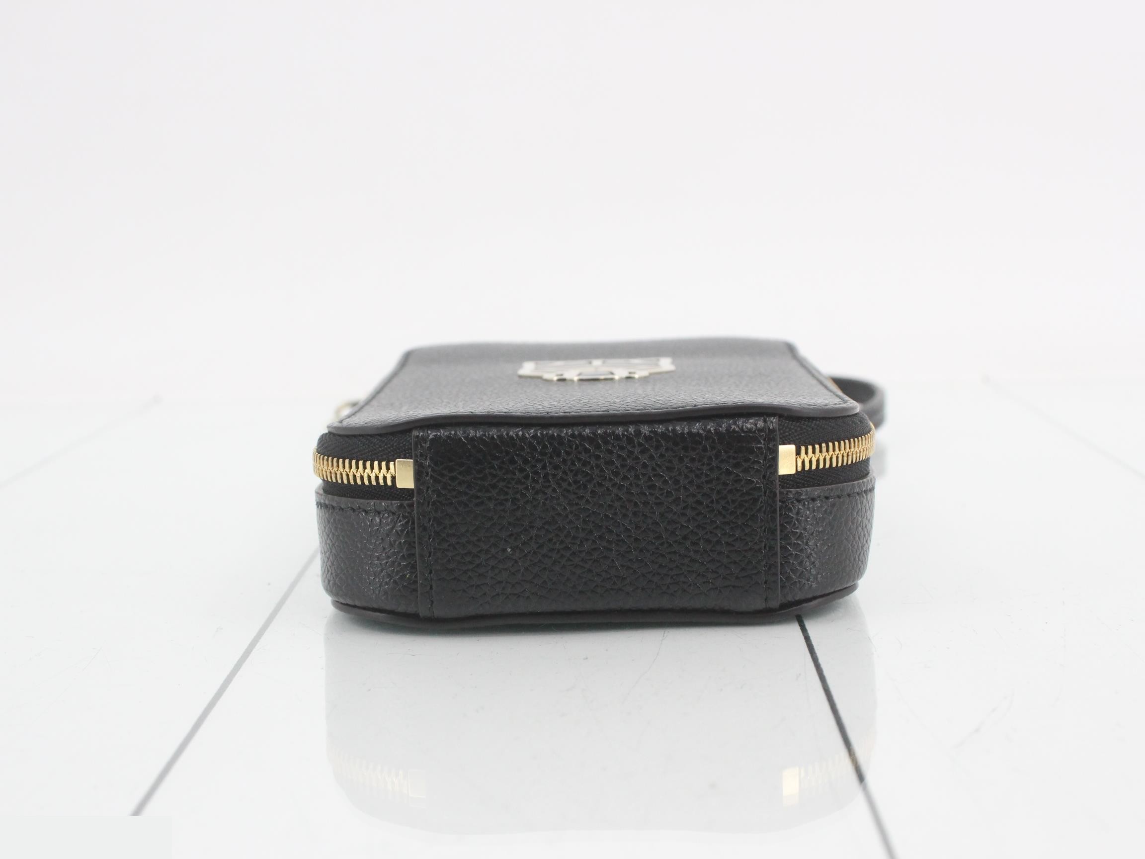 Panthère de Cartier smartphone case and shoulder bag — view 3