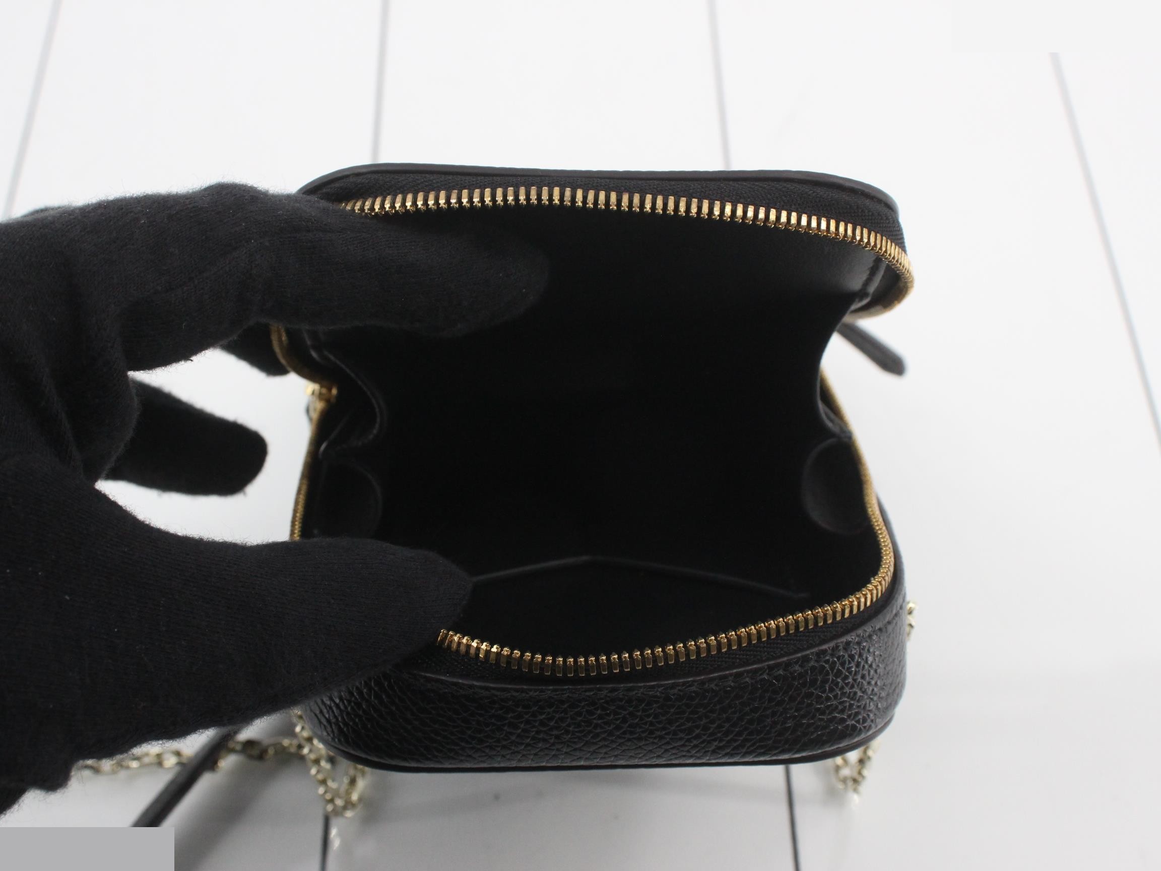 Panthère de Cartier smartphone case and shoulder bag — view 4