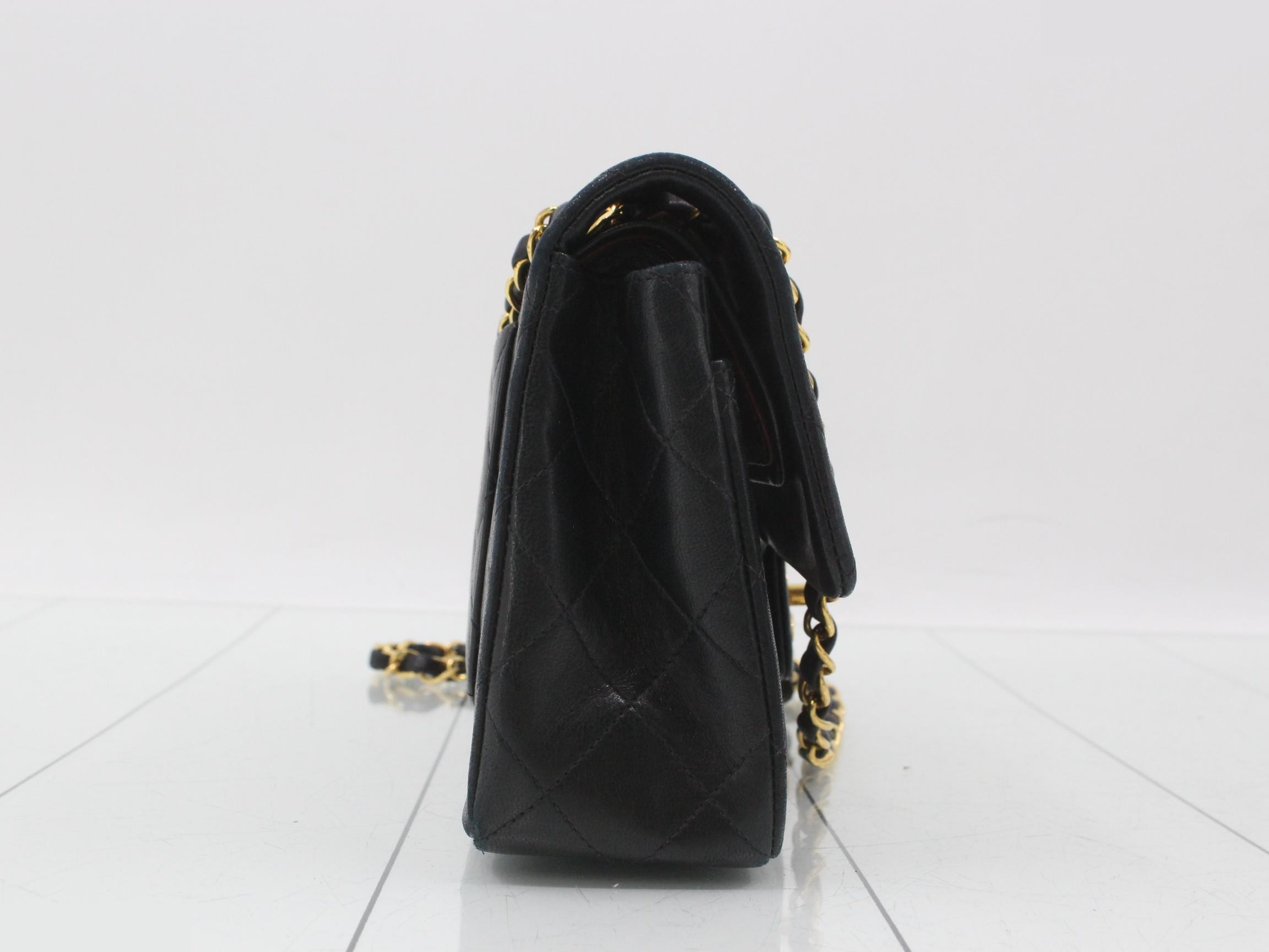 Matelassé 23 Leather Double Flap Double Chain Shoulder Bag — view 4