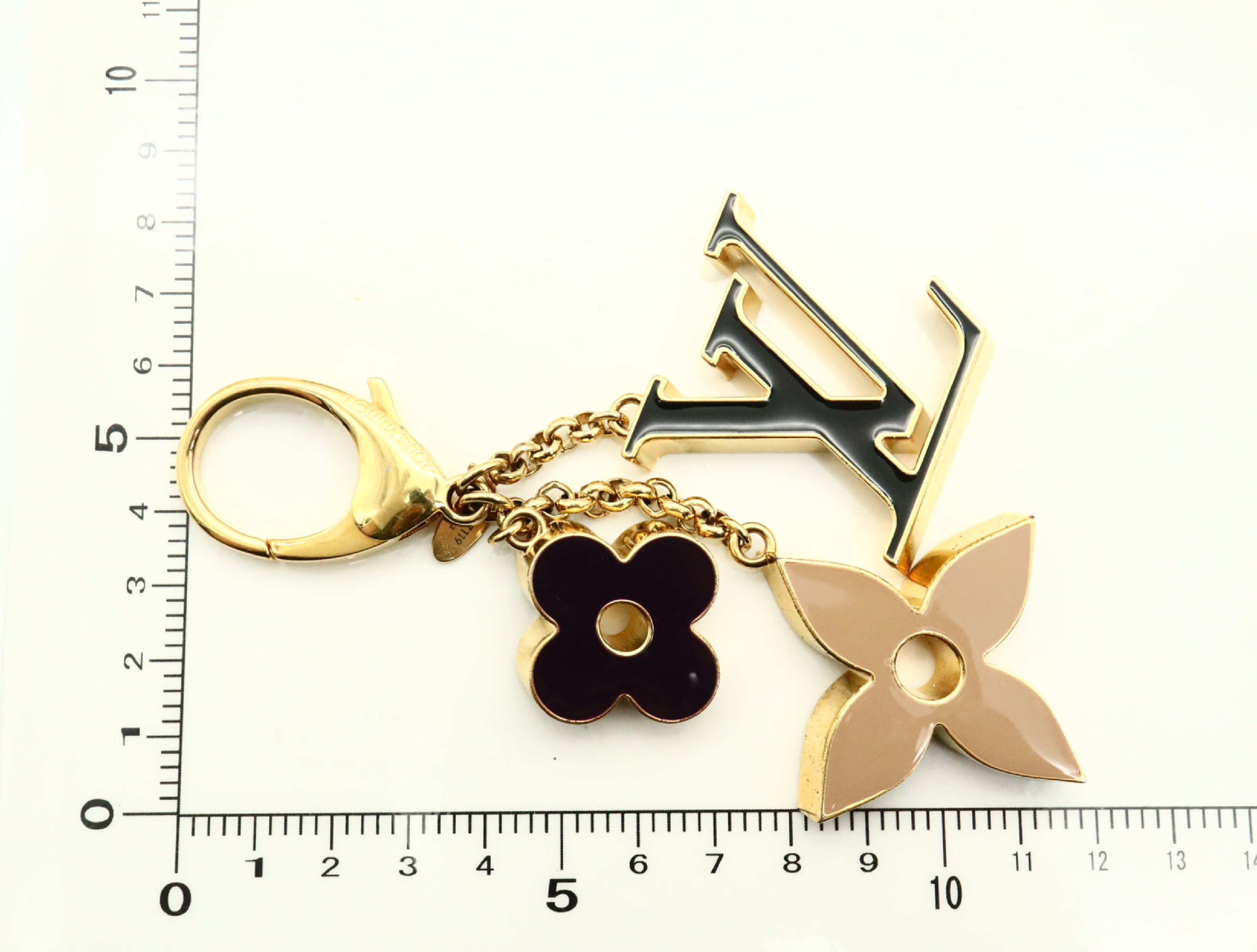M67119 Fleur de Monogram DI1113 Charm Key Case — view 2