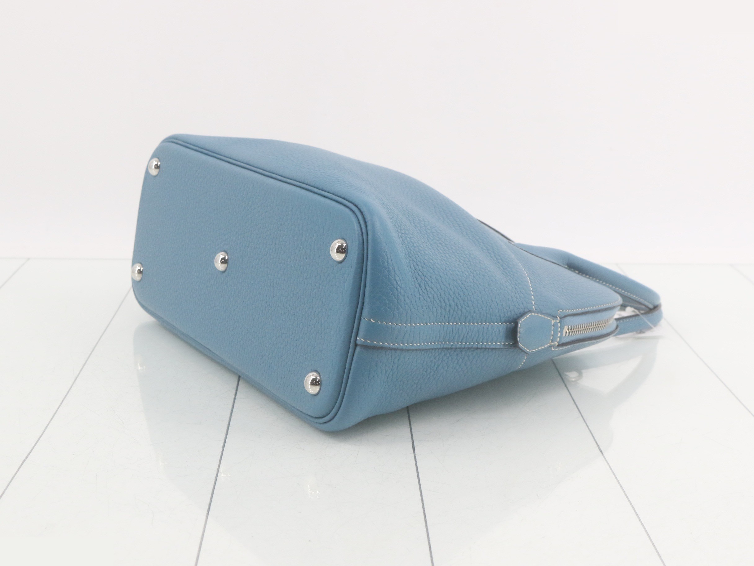 Bolide 31 Leather 2-Way Handbag (T Stamp) — view 7