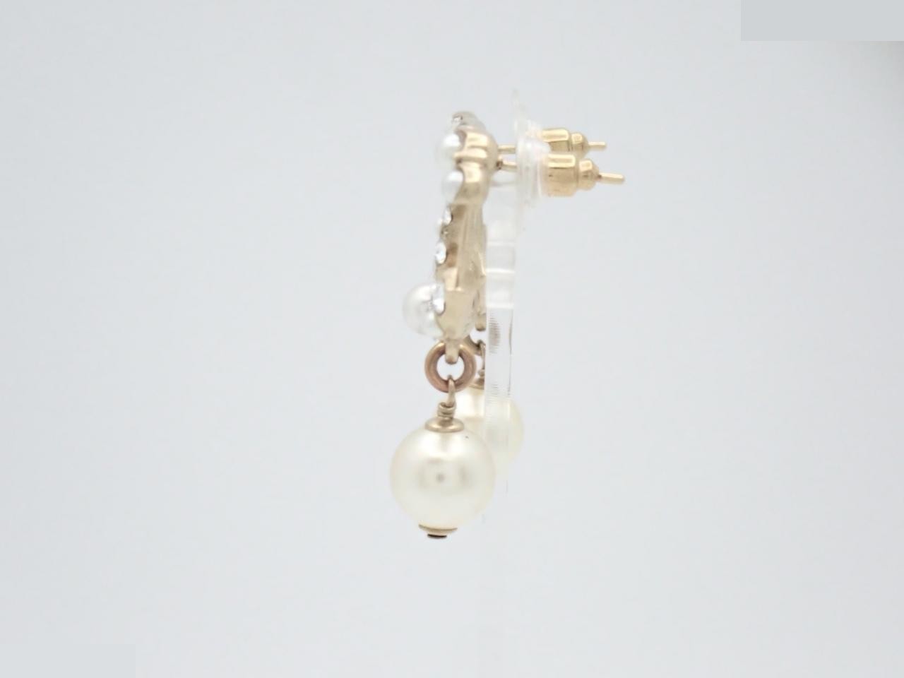 Earrings, Coco Mark, Pearl — view 3
