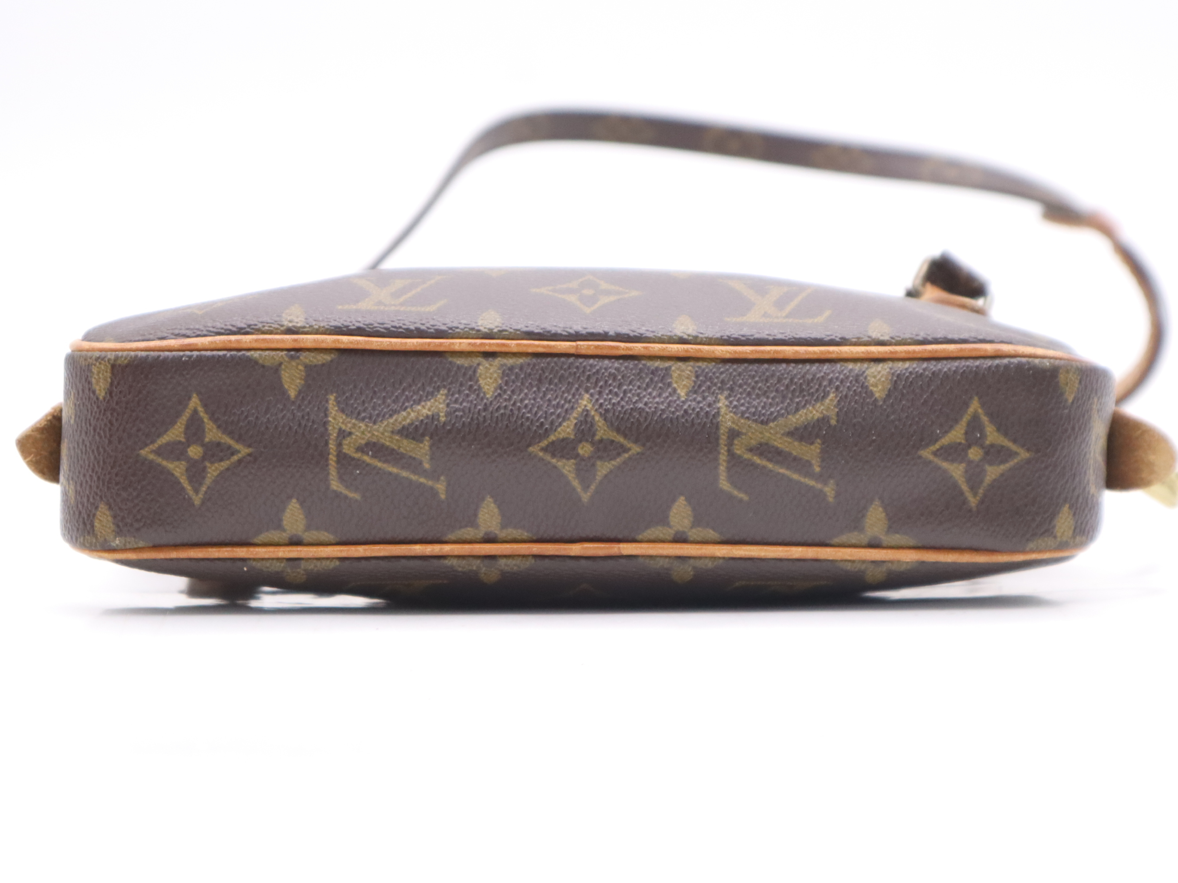 M51828 Monogram Pochette Marly Bandoulière Shoulder Bag — view 4