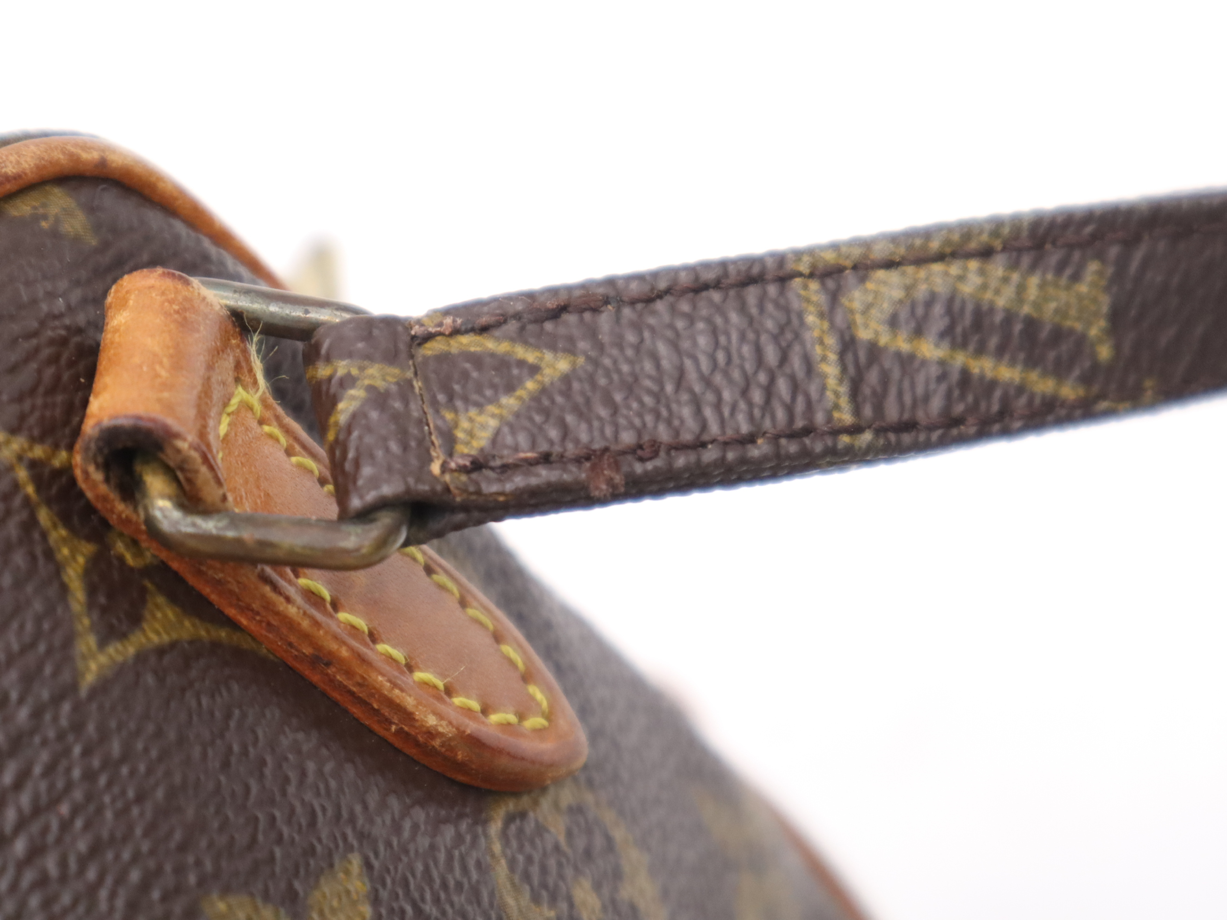 M51828 Monogram Pochette Marly Bandoulière Shoulder Bag — view 9