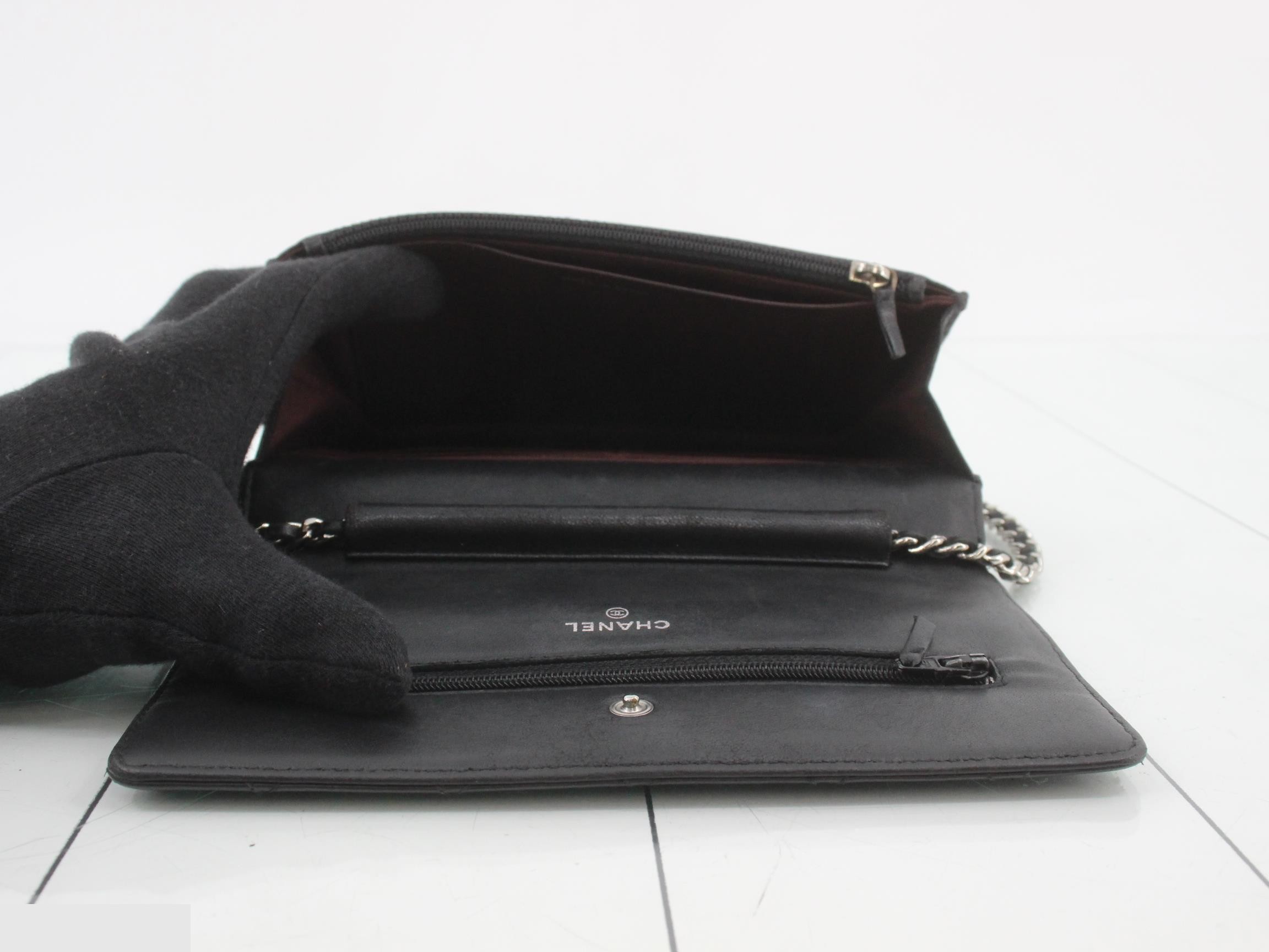 Matelassé Lambskin Chain Wallet, Series 16 — view 4