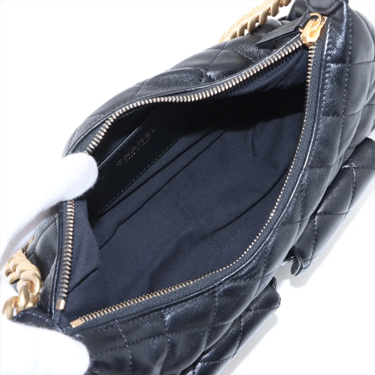 [Individually wrapped] Chanel Matelasse Lambskin Chain Shoulder Bag Hobo Black Gold Hardware E43903C2 Random Plate — view 7