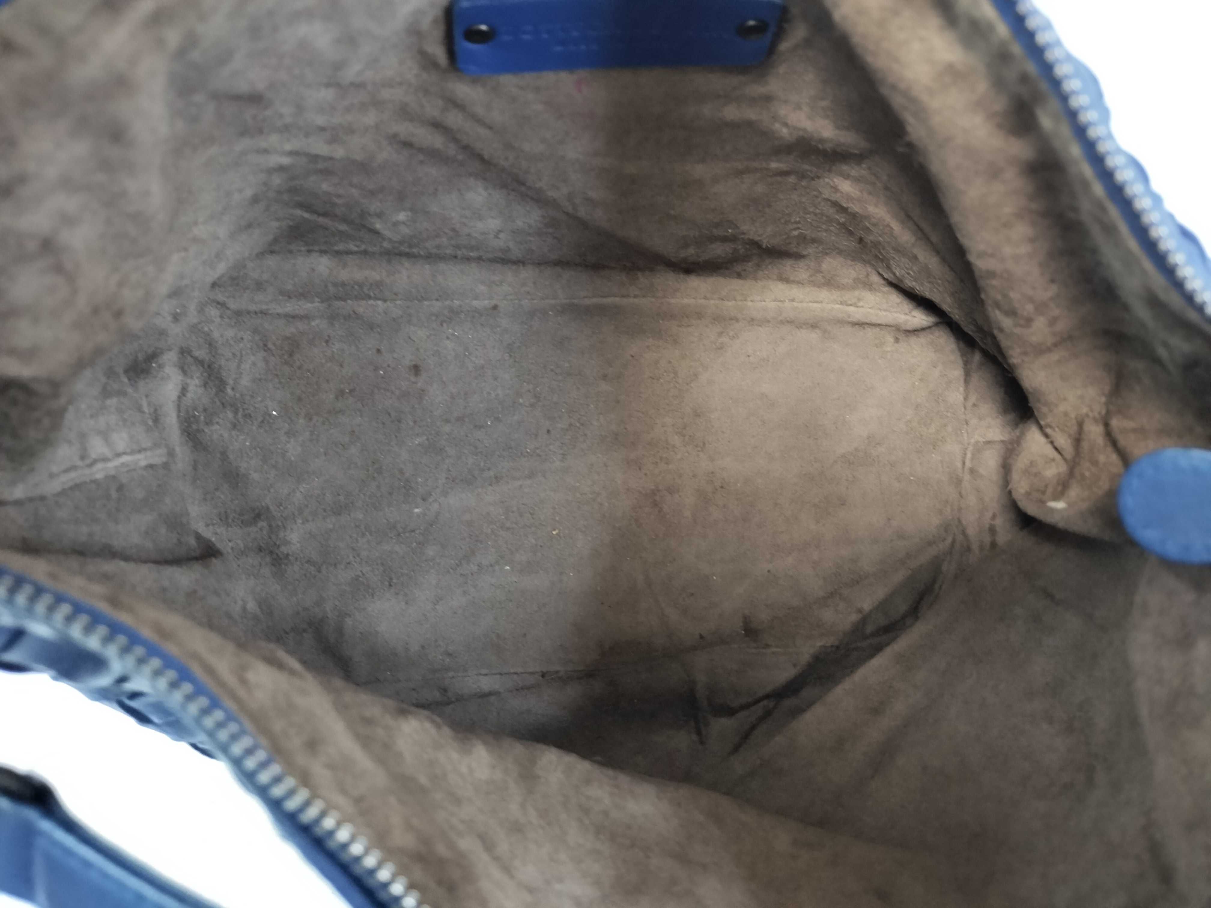 Intrecciato Leather One-Shoulder Bag (Shoulder Bag) — view 12