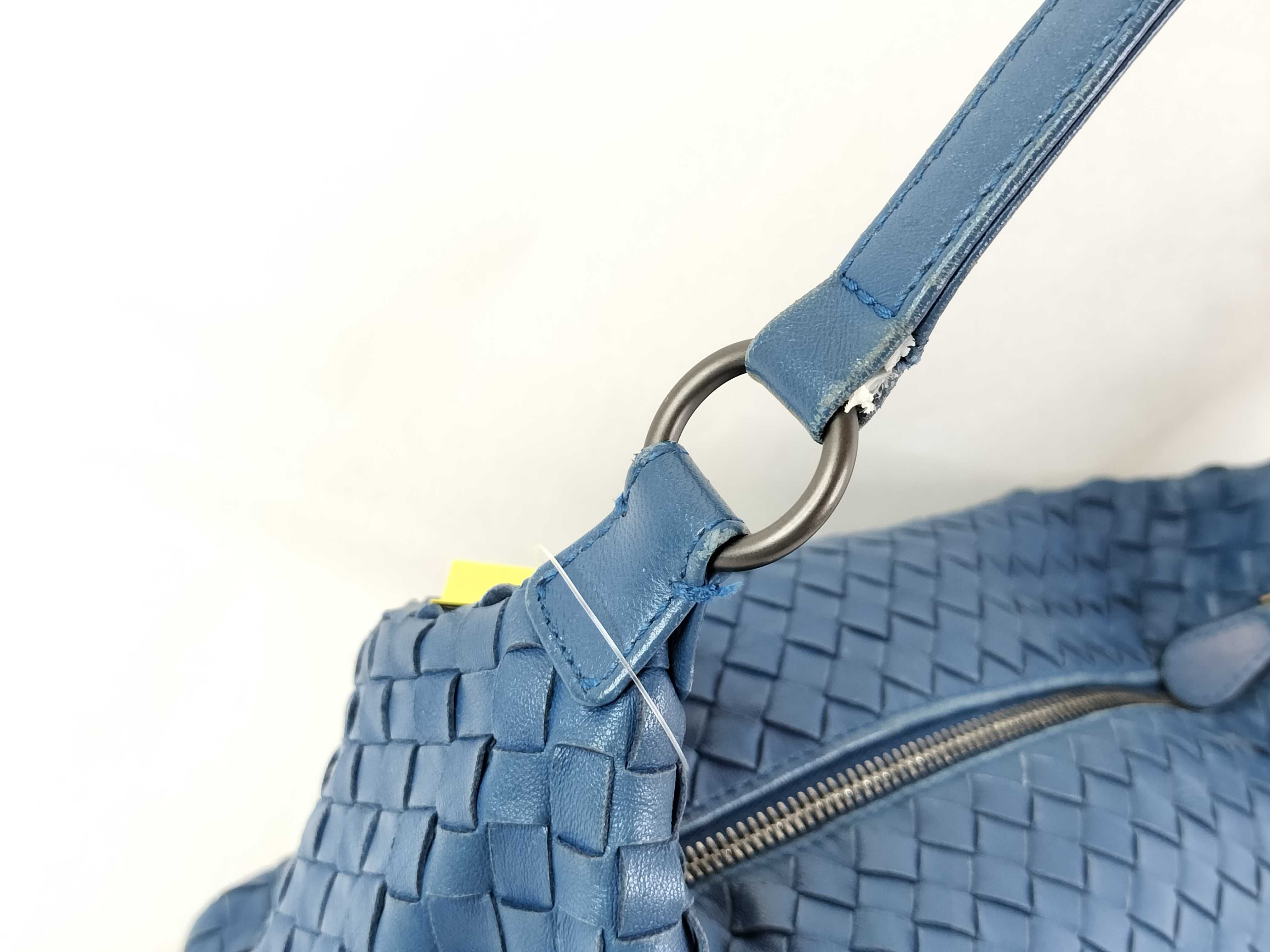 Intrecciato Leather One-Shoulder Bag (Shoulder Bag) — view 4