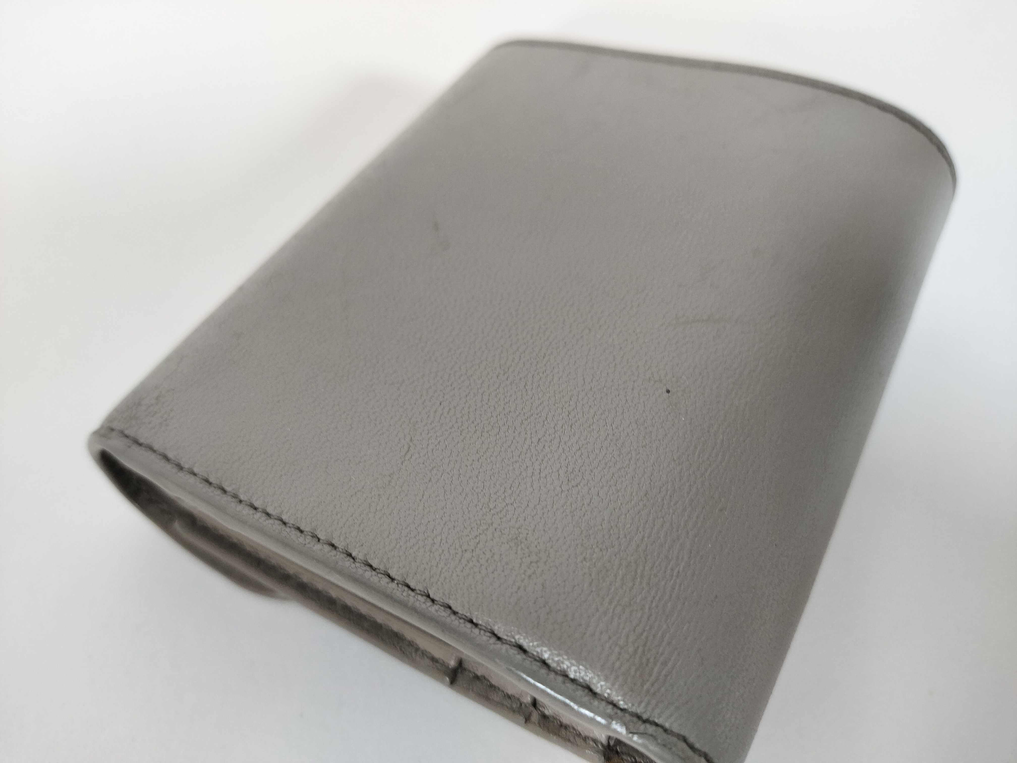Triomphe Grey Compact Wallet — view 12