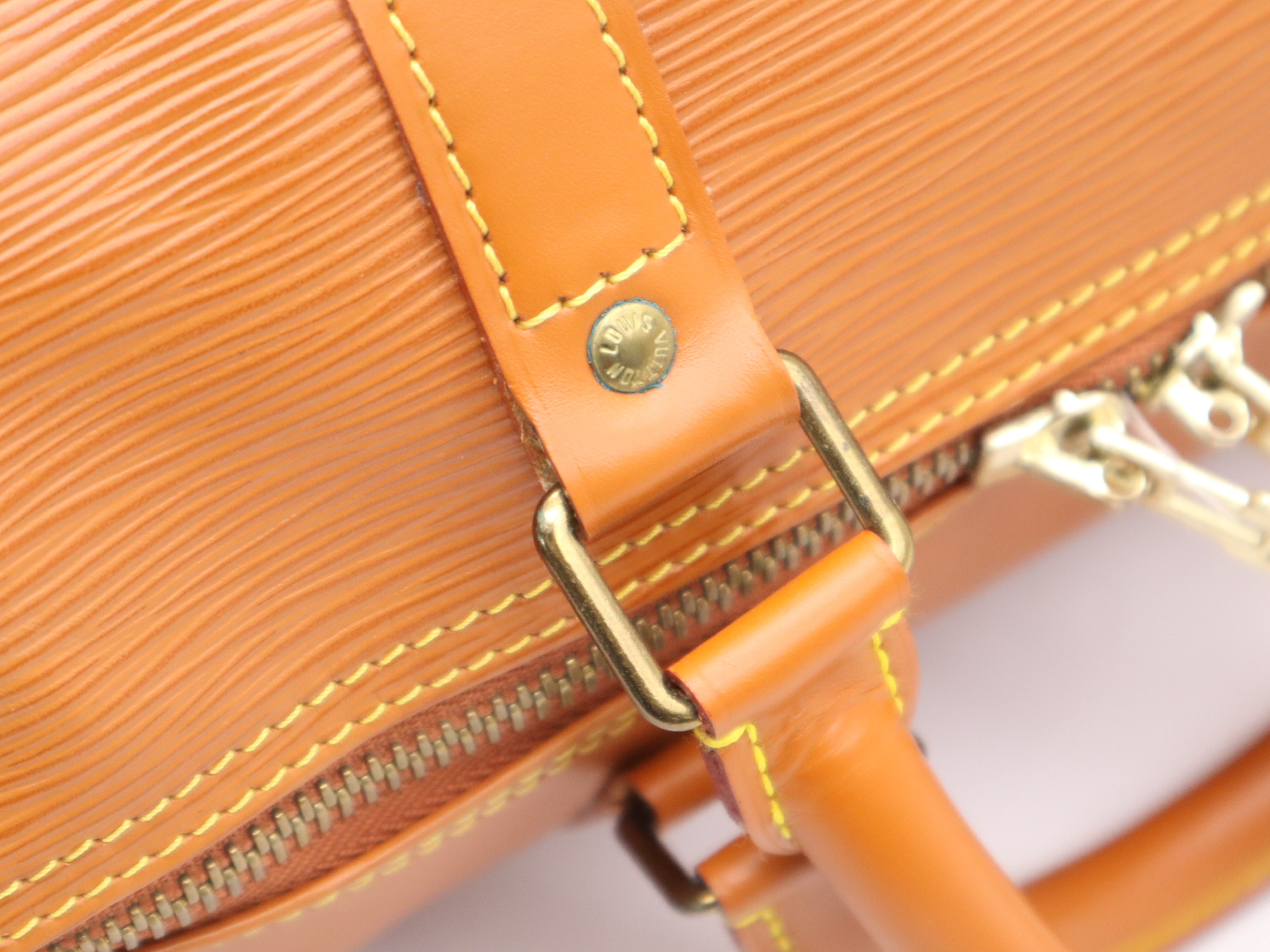 M42958 Epi Keepall 55 Zipangu Gold Boston Bag — view 7