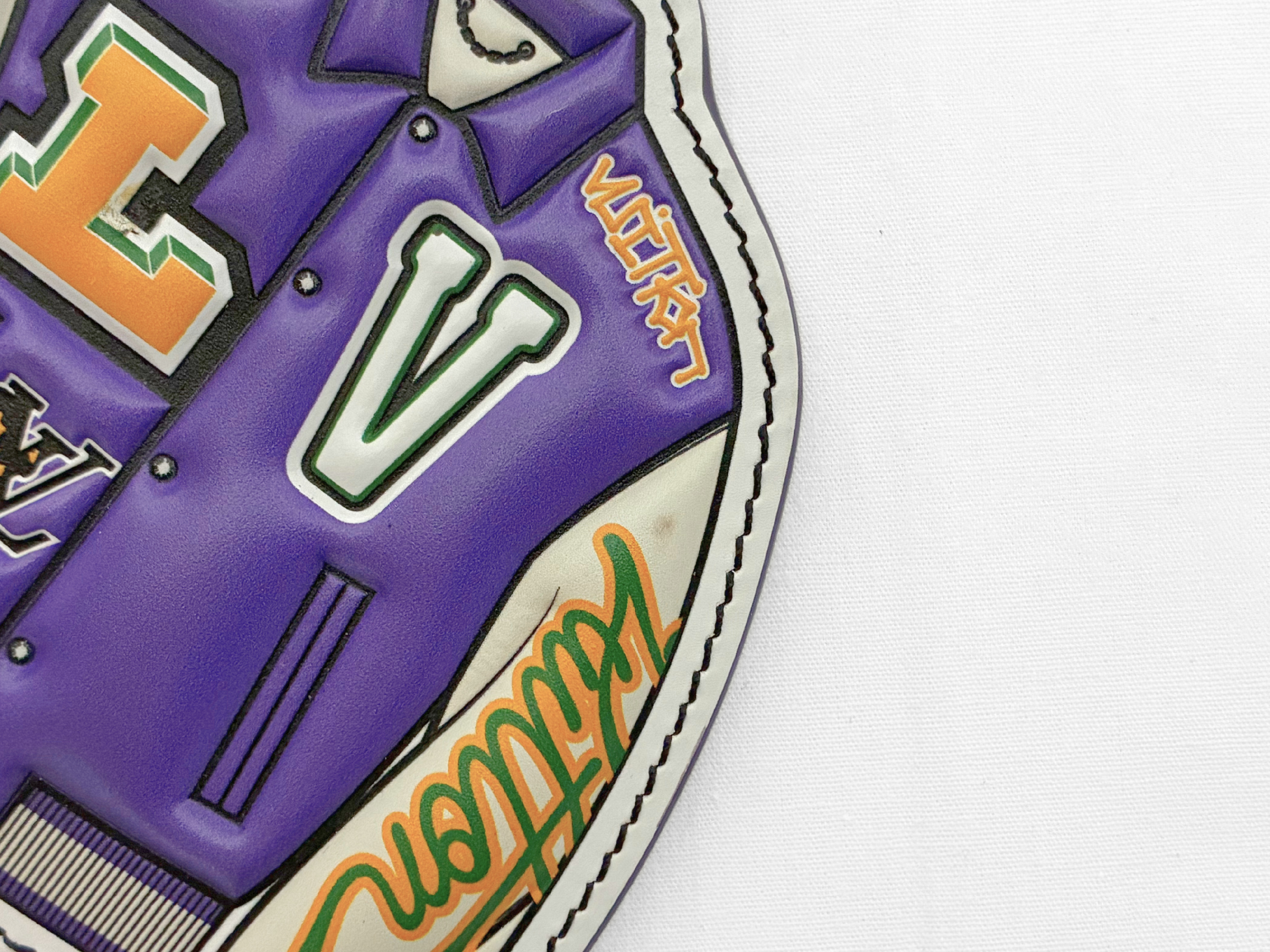 MP3385 Portefeuille LV Varsity Jacket Purple Charm — view 3