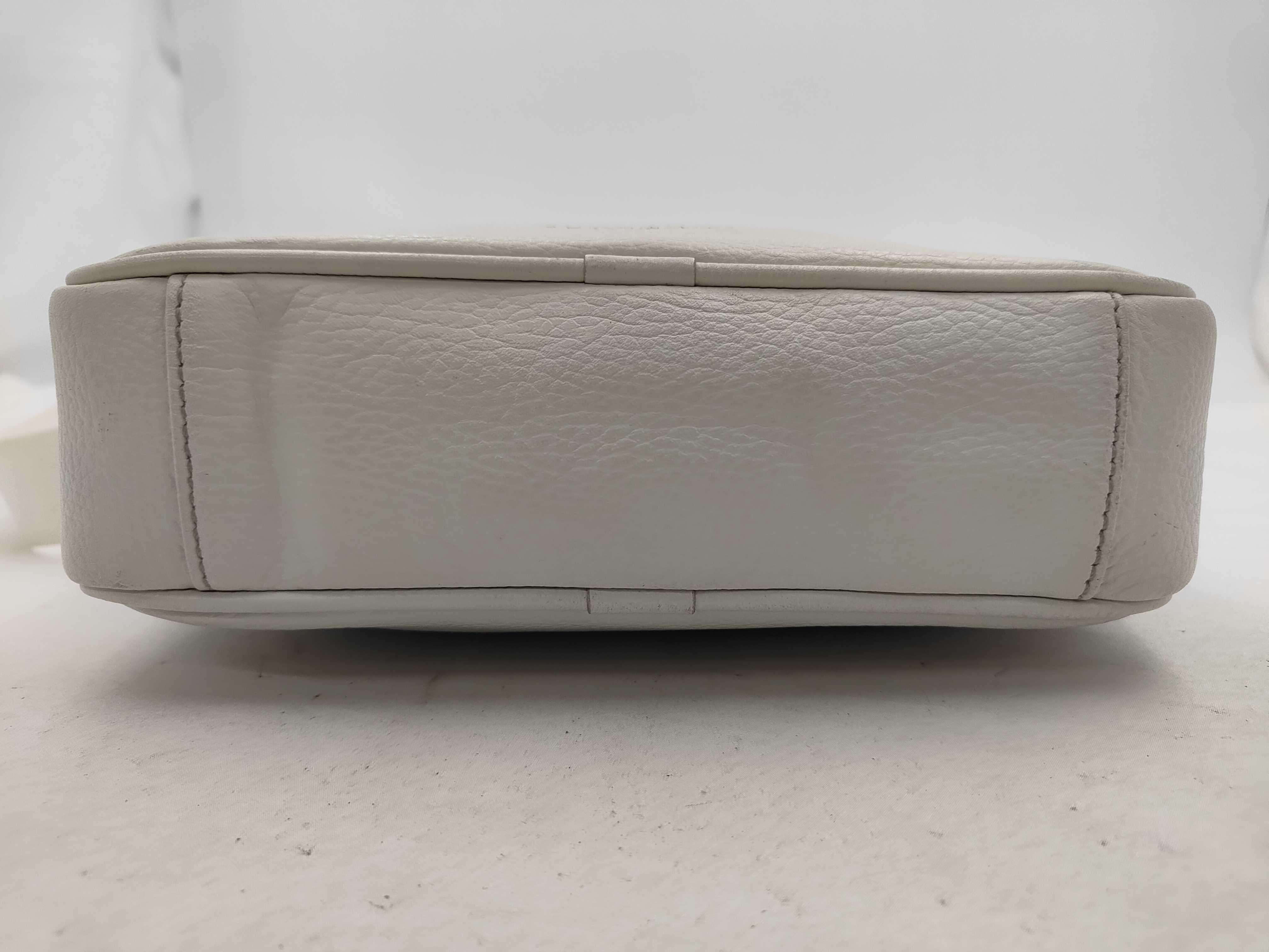 Leather White Shoulder Bag with Nova Check Interior — view 7