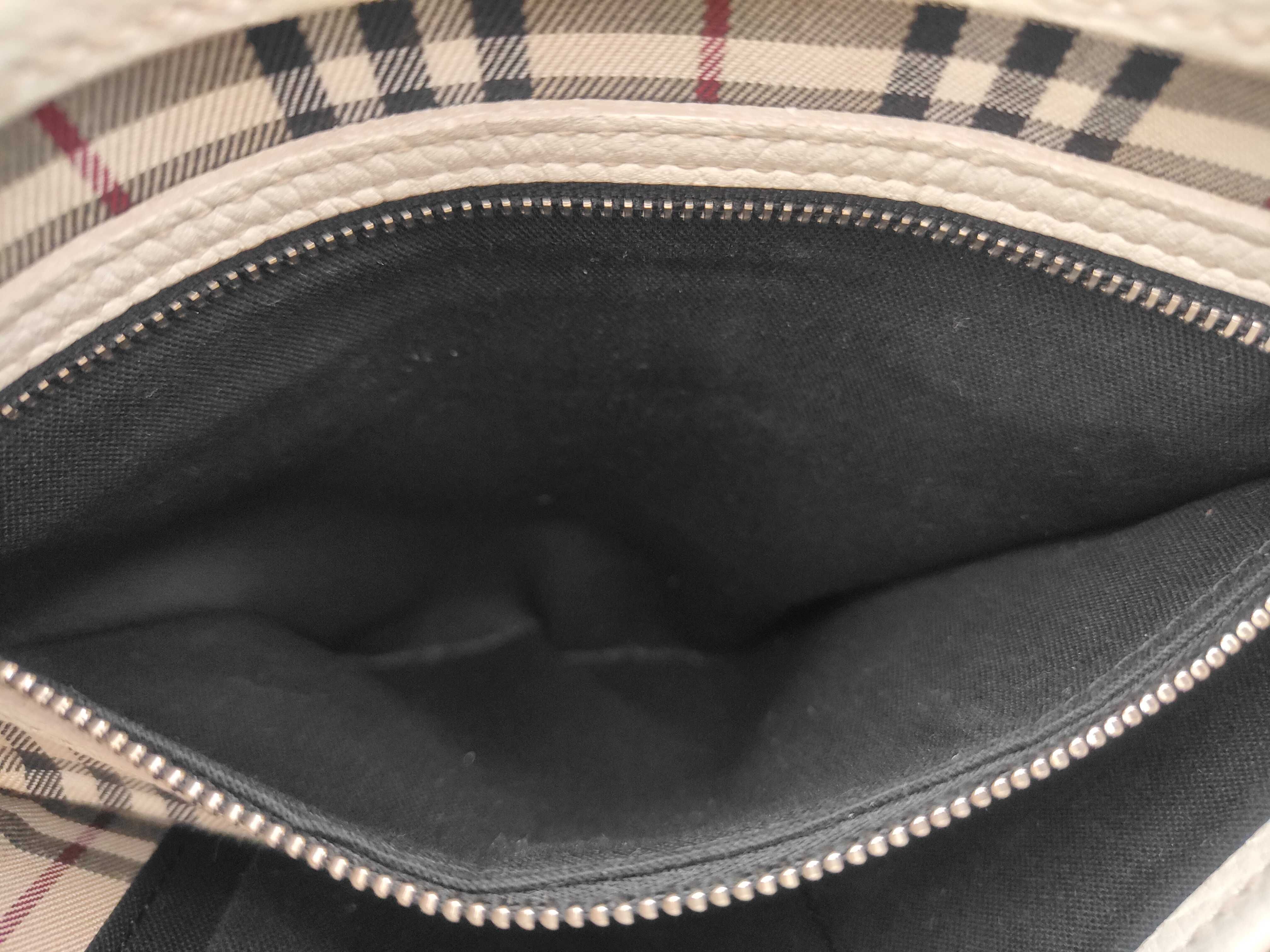 Leather White Shoulder Bag with Nova Check Interior — view 9