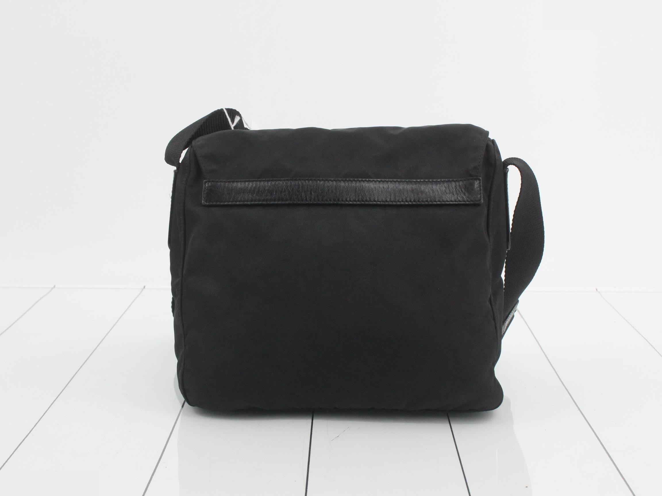 Nylon shoulder bag — view 2