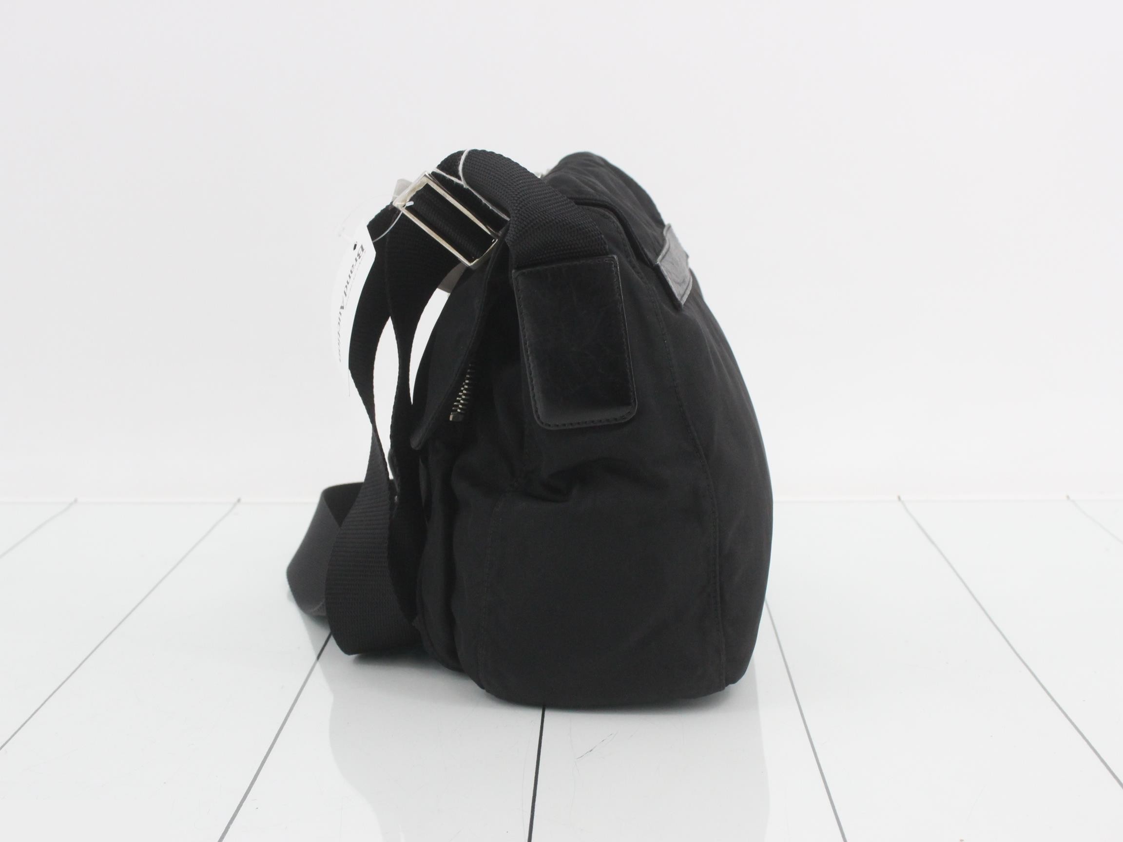 Nylon shoulder bag — view 3