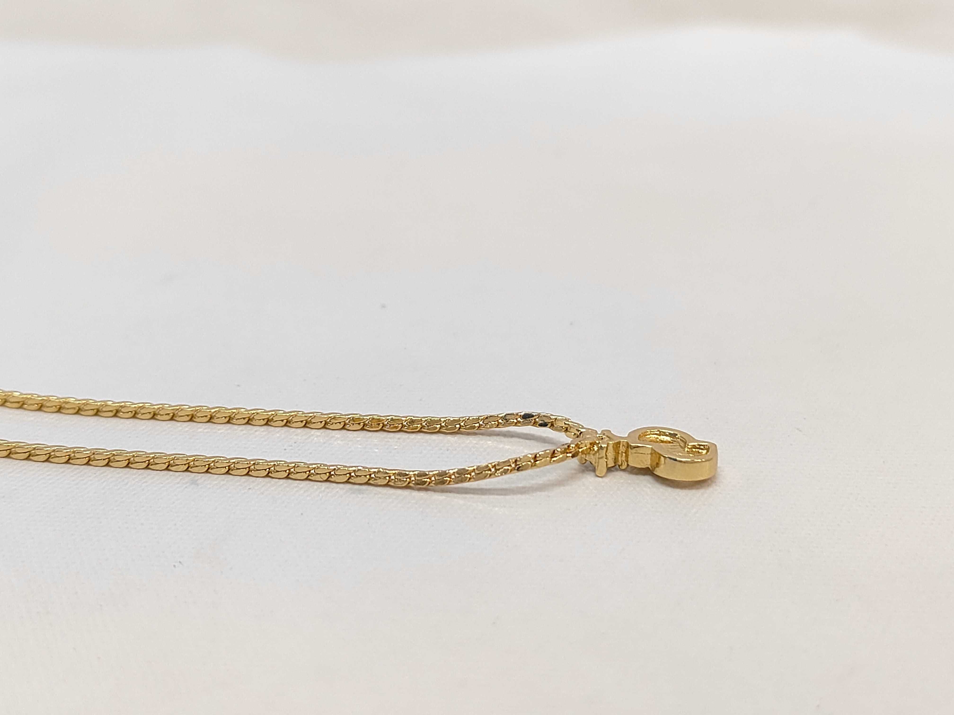 necklace — view 3
