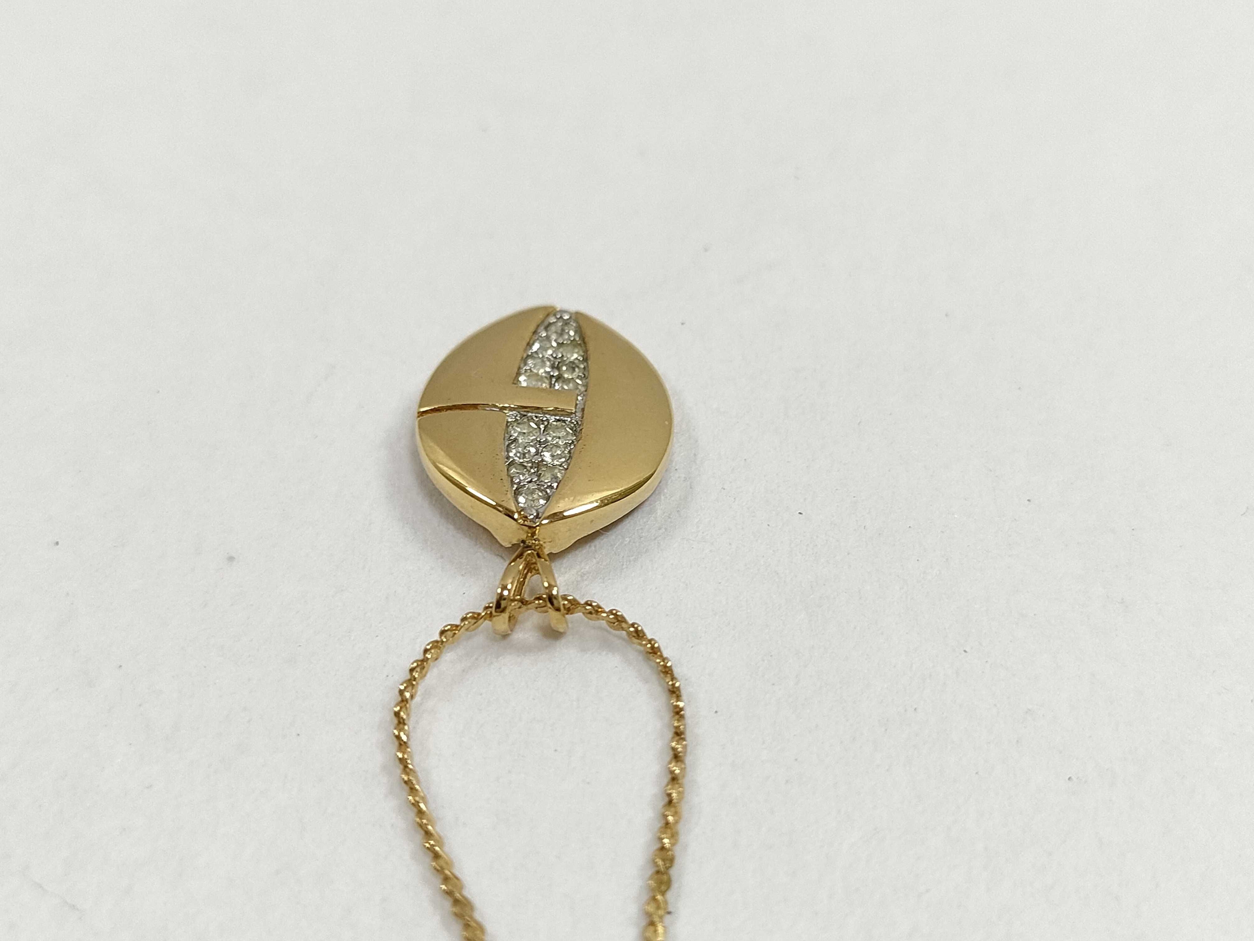 necklace — view 4