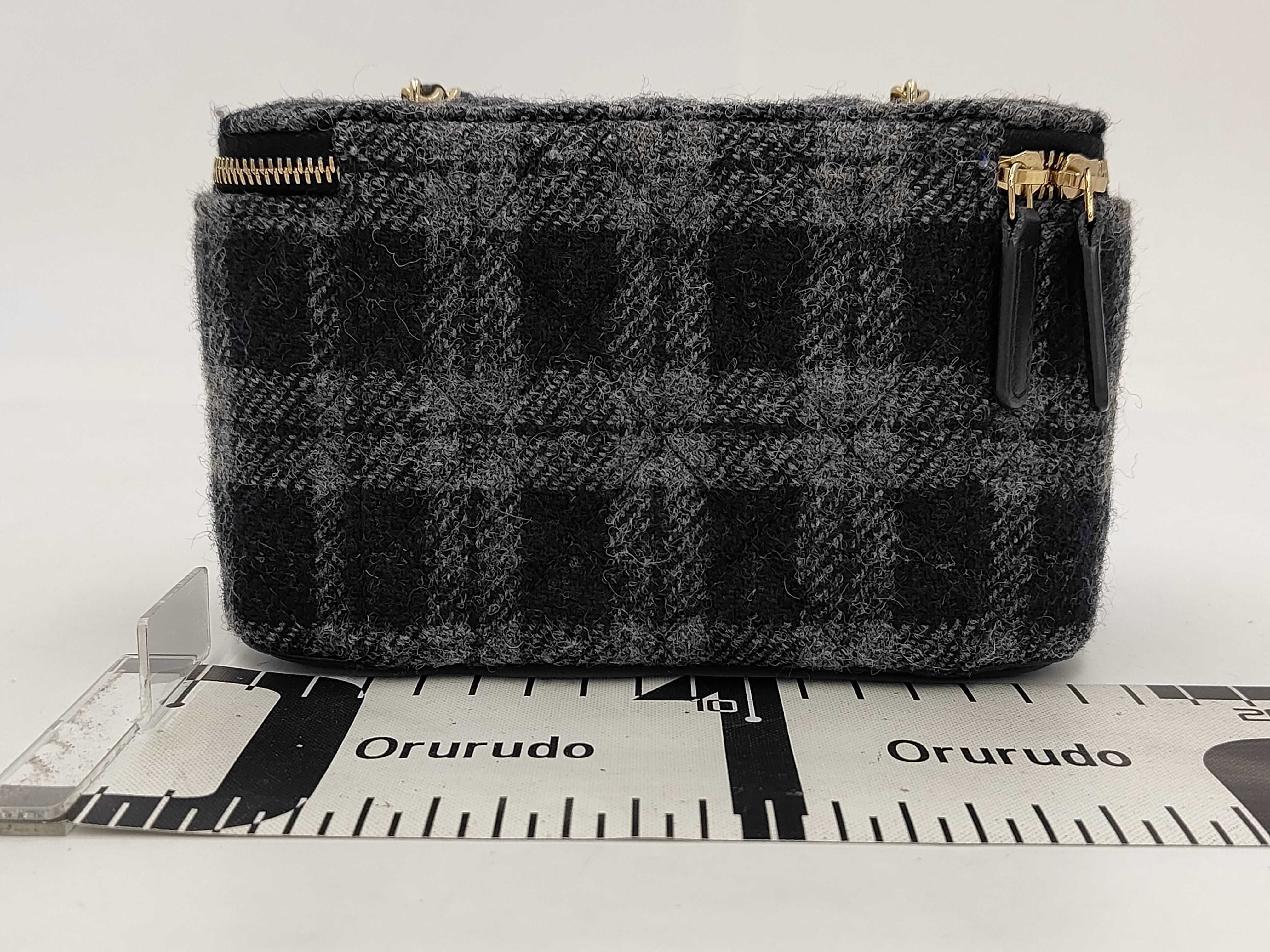 Check Pattern Chain Shoulder Bag, Tweed, Navy x Gray, Gold Hardware Shoulder Bag — view 2