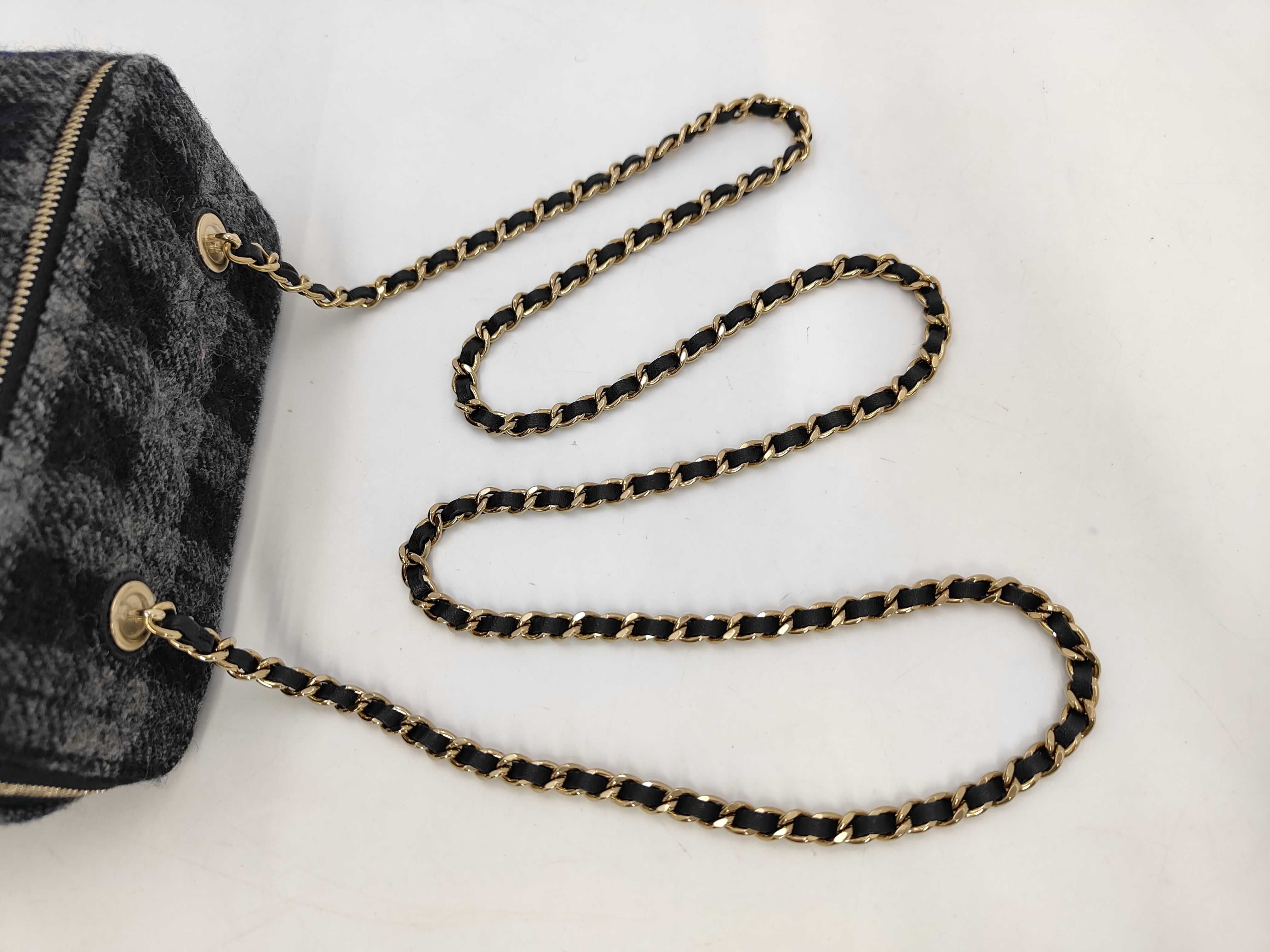 Check Pattern Chain Shoulder Bag, Tweed, Navy x Gray, Gold Hardware Shoulder Bag — view 5