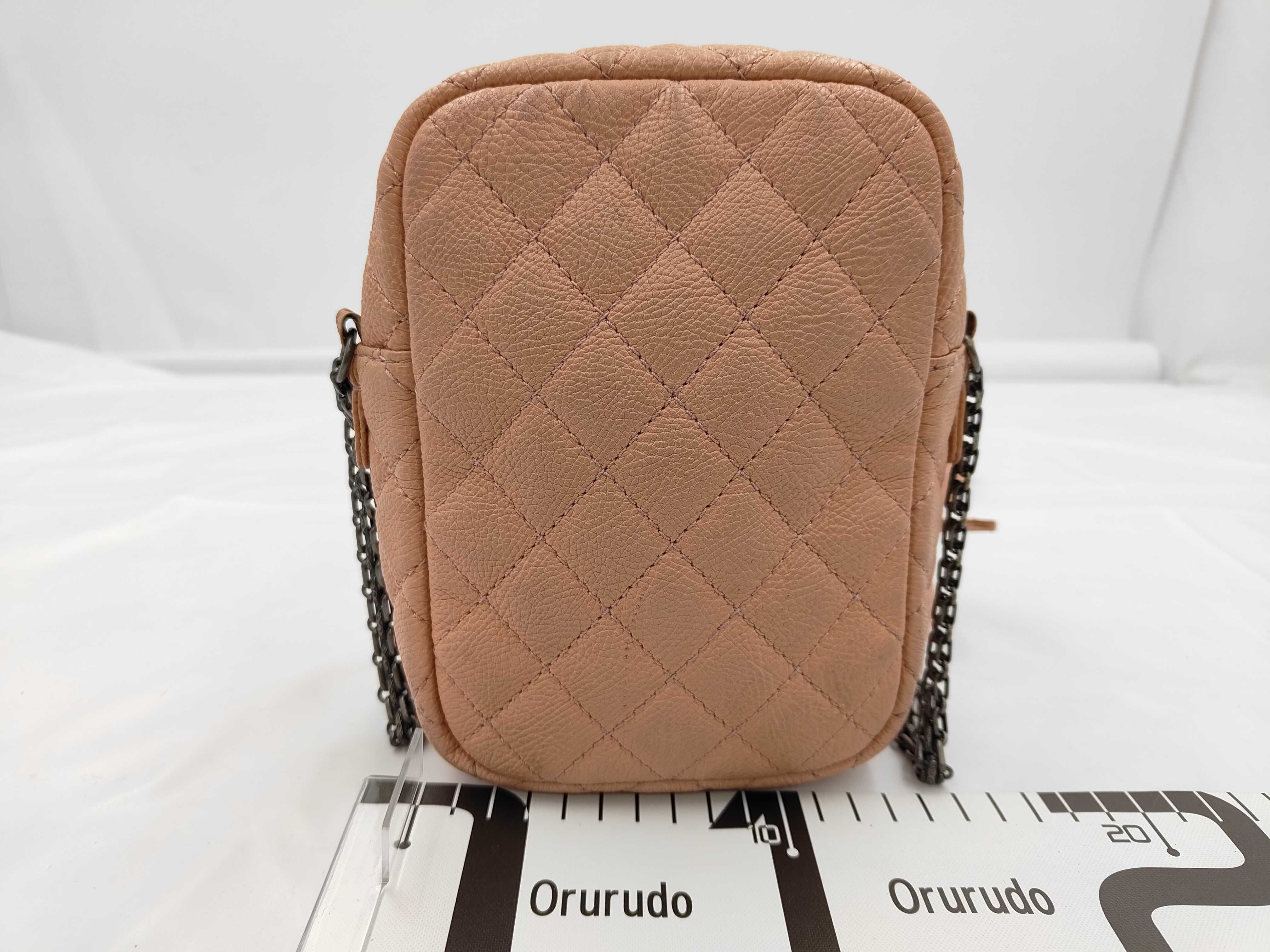 2.55 Caviar Skin Matelassé Chain Shoulder Bag (Serial Number 22) — view 2