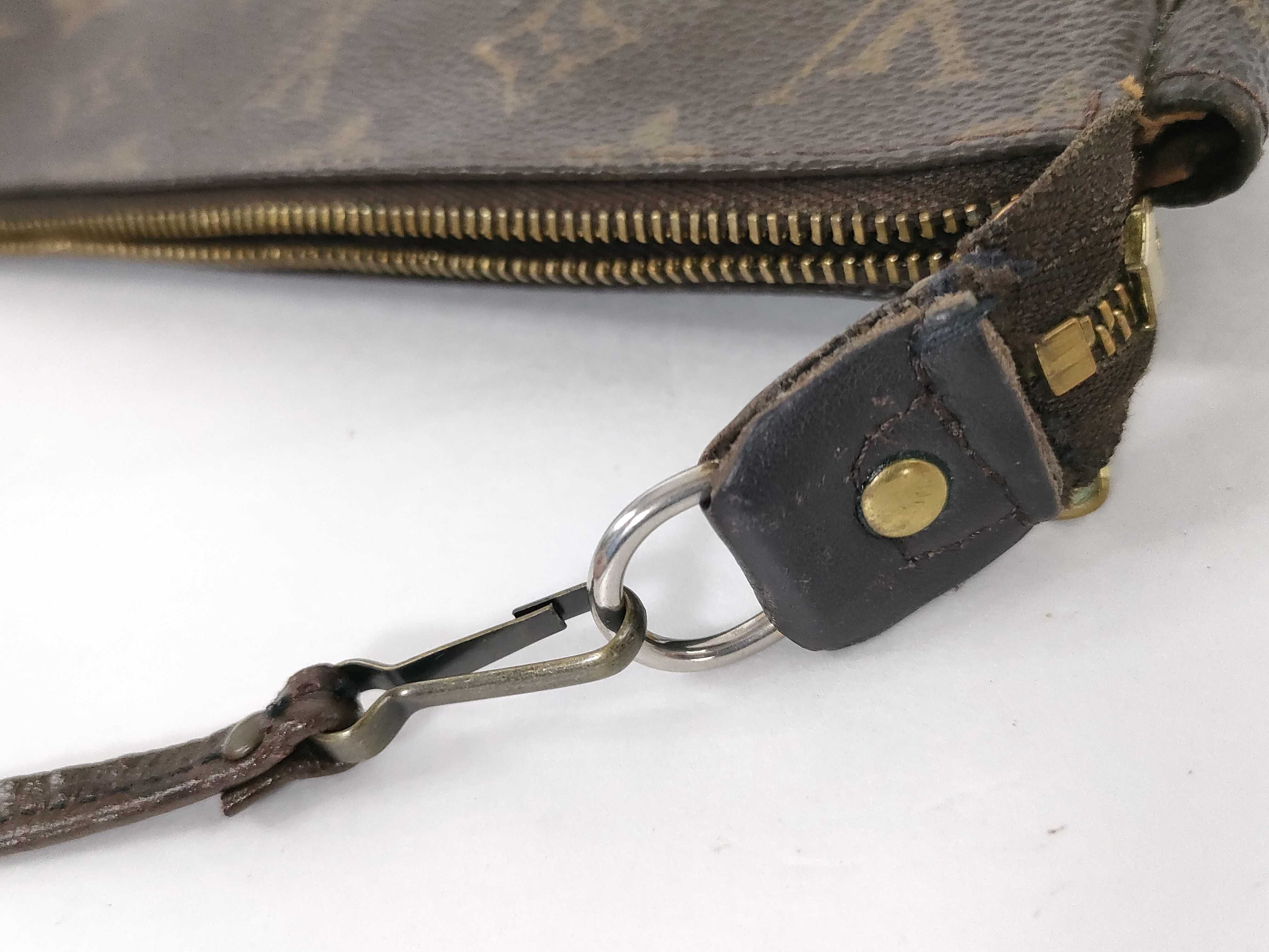 Monogram Accessoires Pouch — view 12